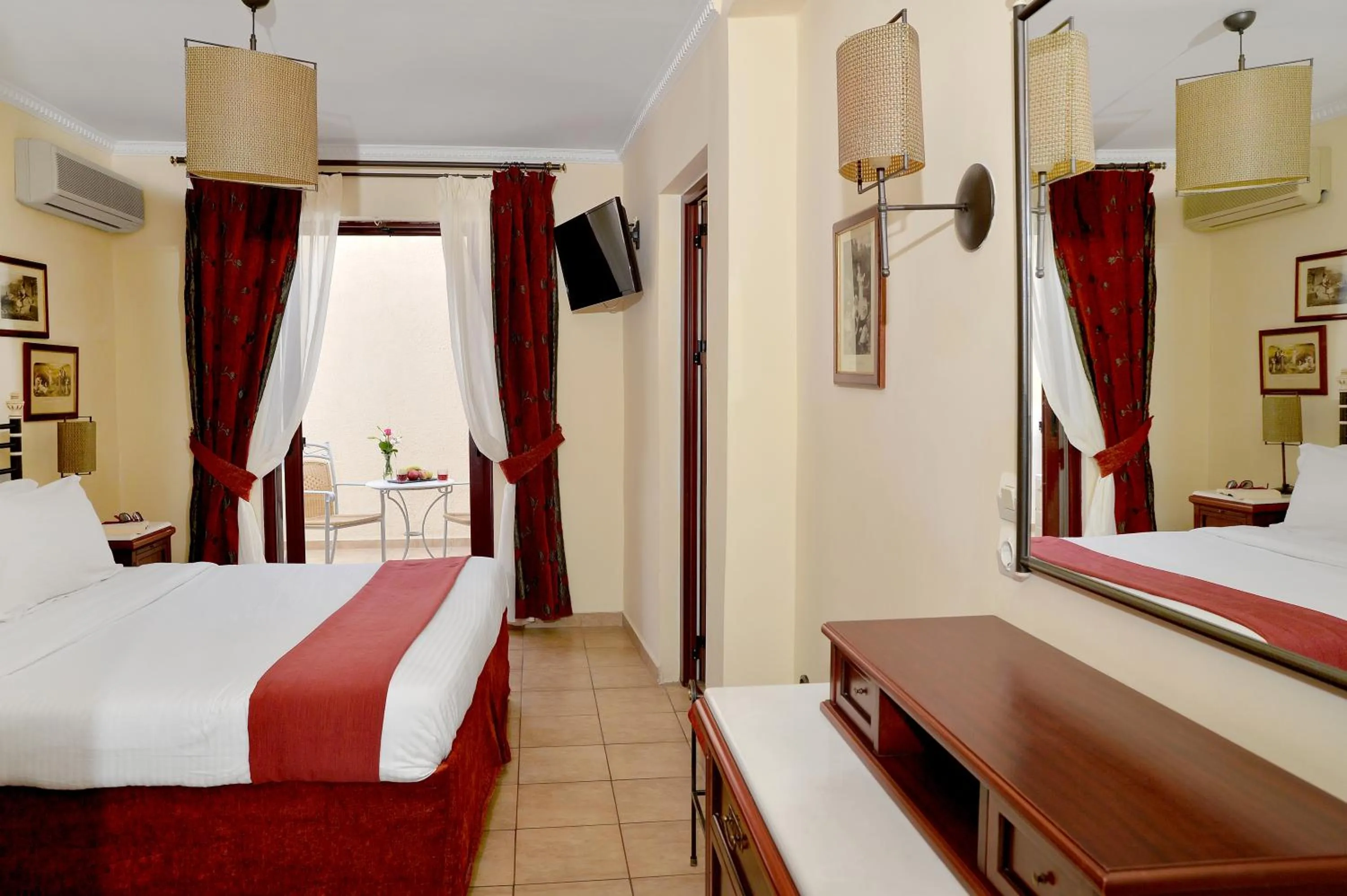 Balcony/Terrace, Bed in Agistri Hotel