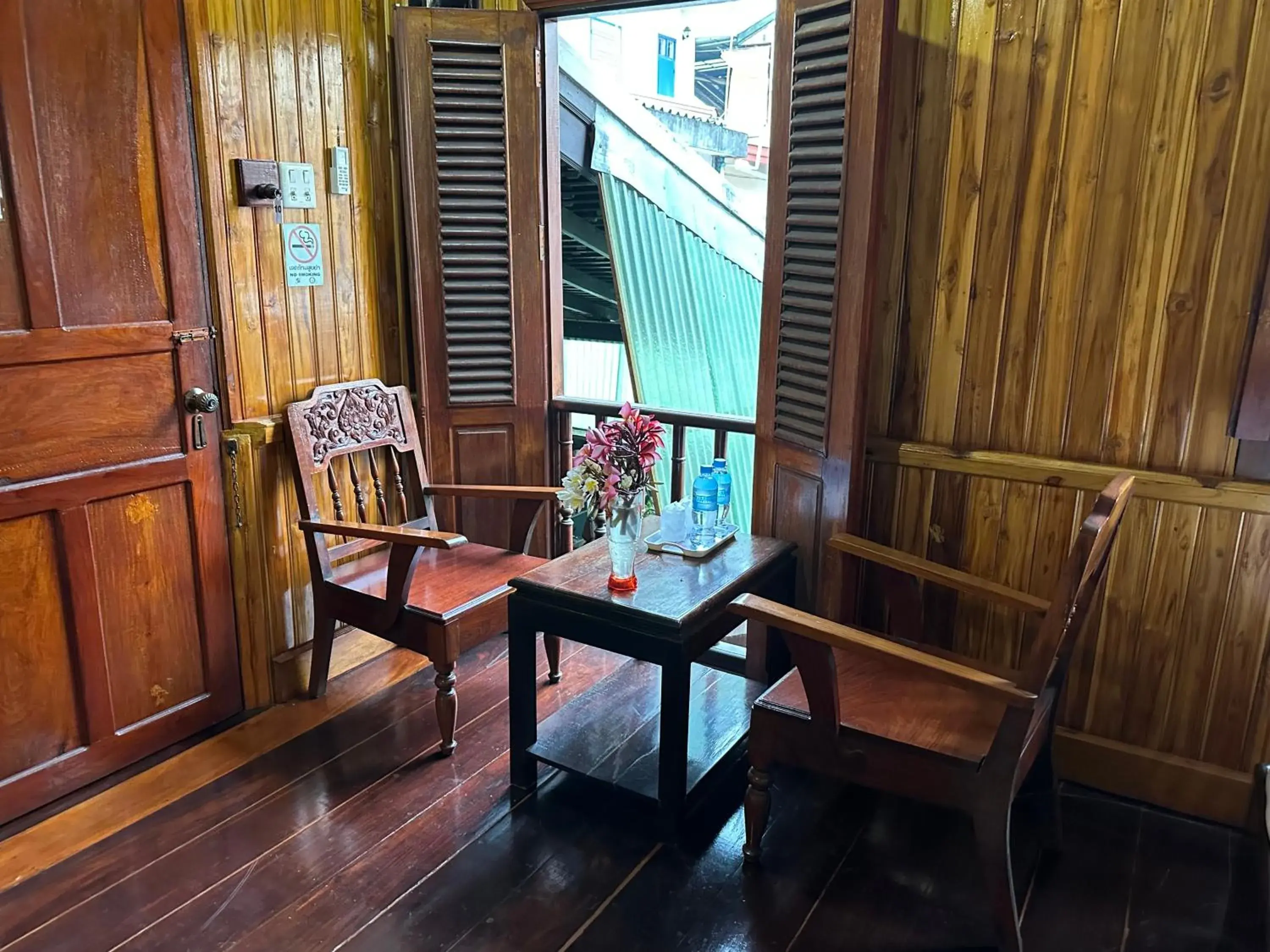 Deluxe Double Room in Villa Alounsavath Mekong Riverside Deluxe Double Room in Villa Alounsavath Mekong Riverside