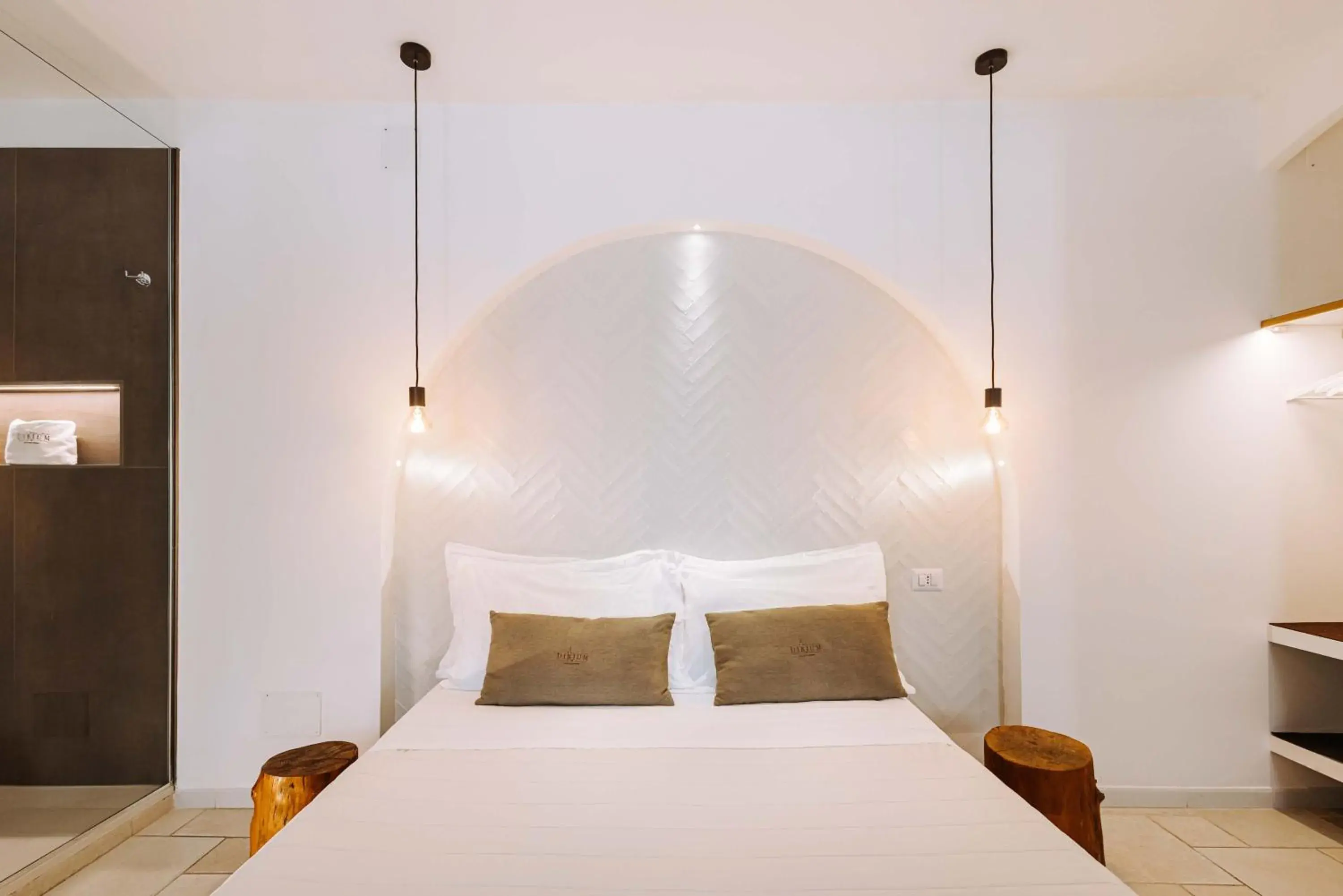 Double Room with Spa Bath in Dirium - exclusive rooms Double Room with Spa Bath in Dirium - exclusive rooms