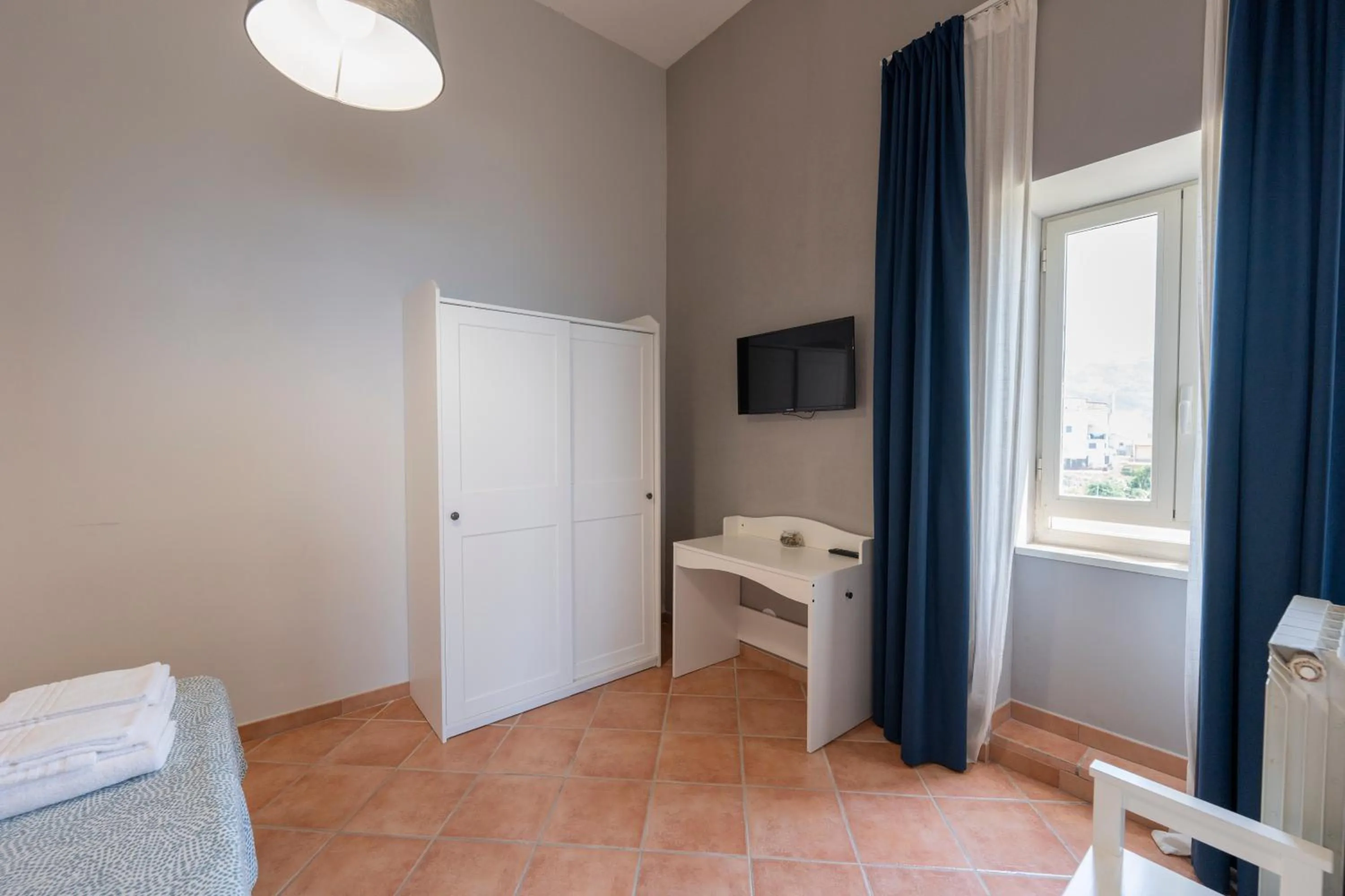 Photo of the whole room, Bed in Artis Mare