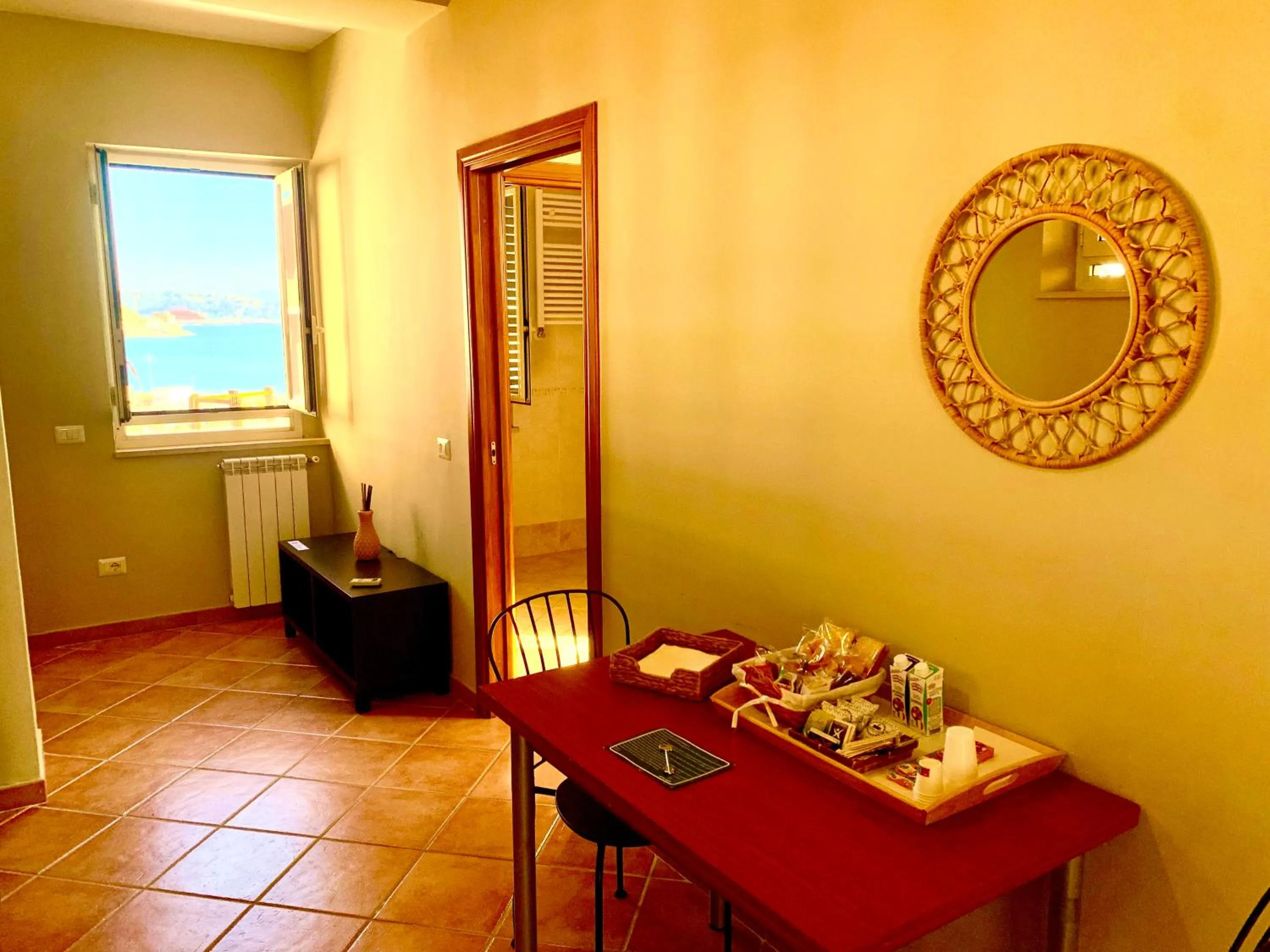 Breakfast in Artis Mare