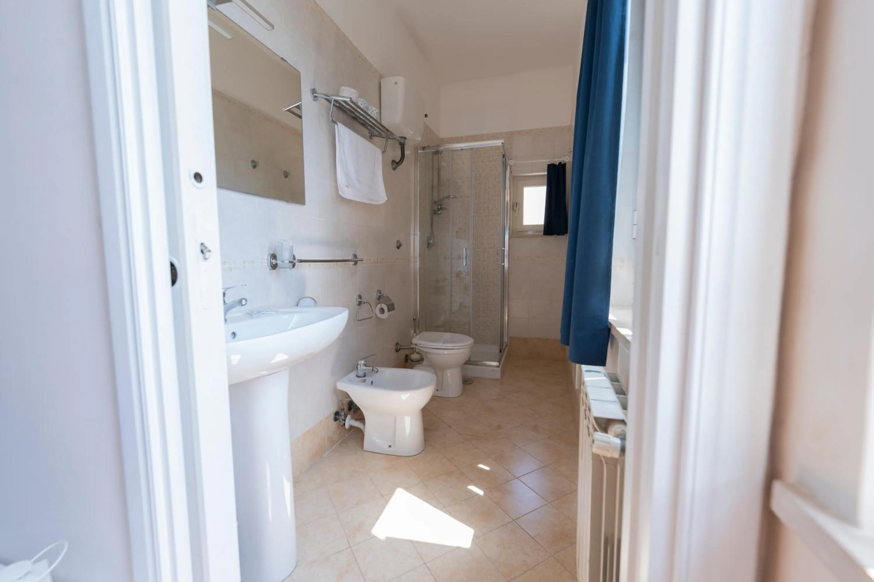 Bathroom in Artis Mare