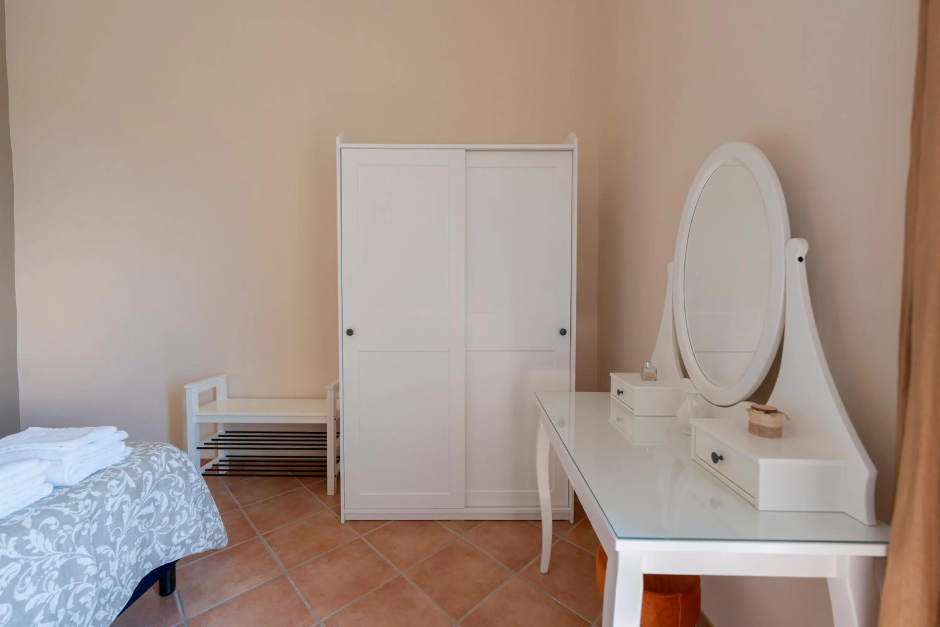 Photo of the whole room, Bed in Artis Mare