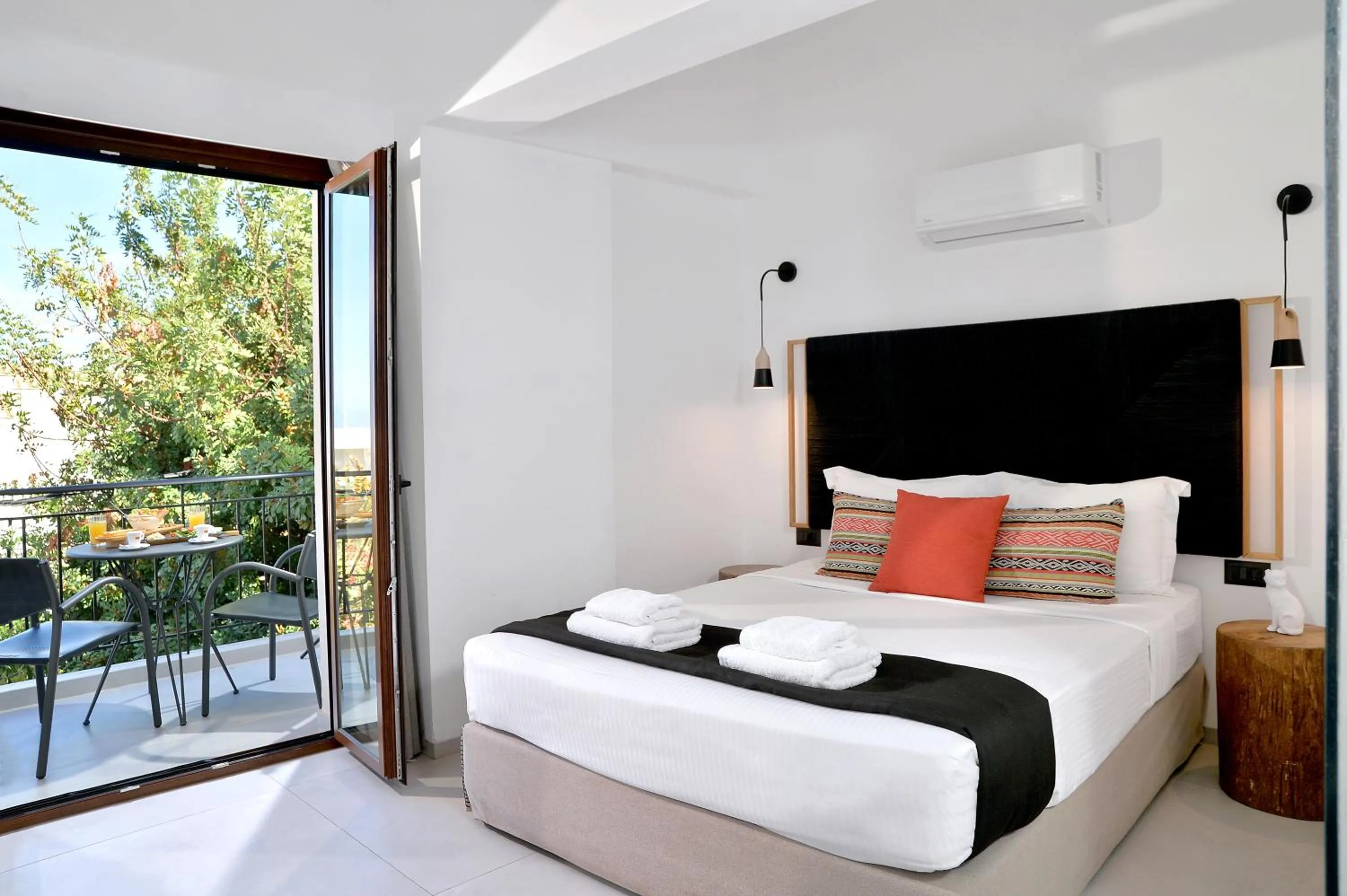 View (from property/room), Bed in Yianna Hotel