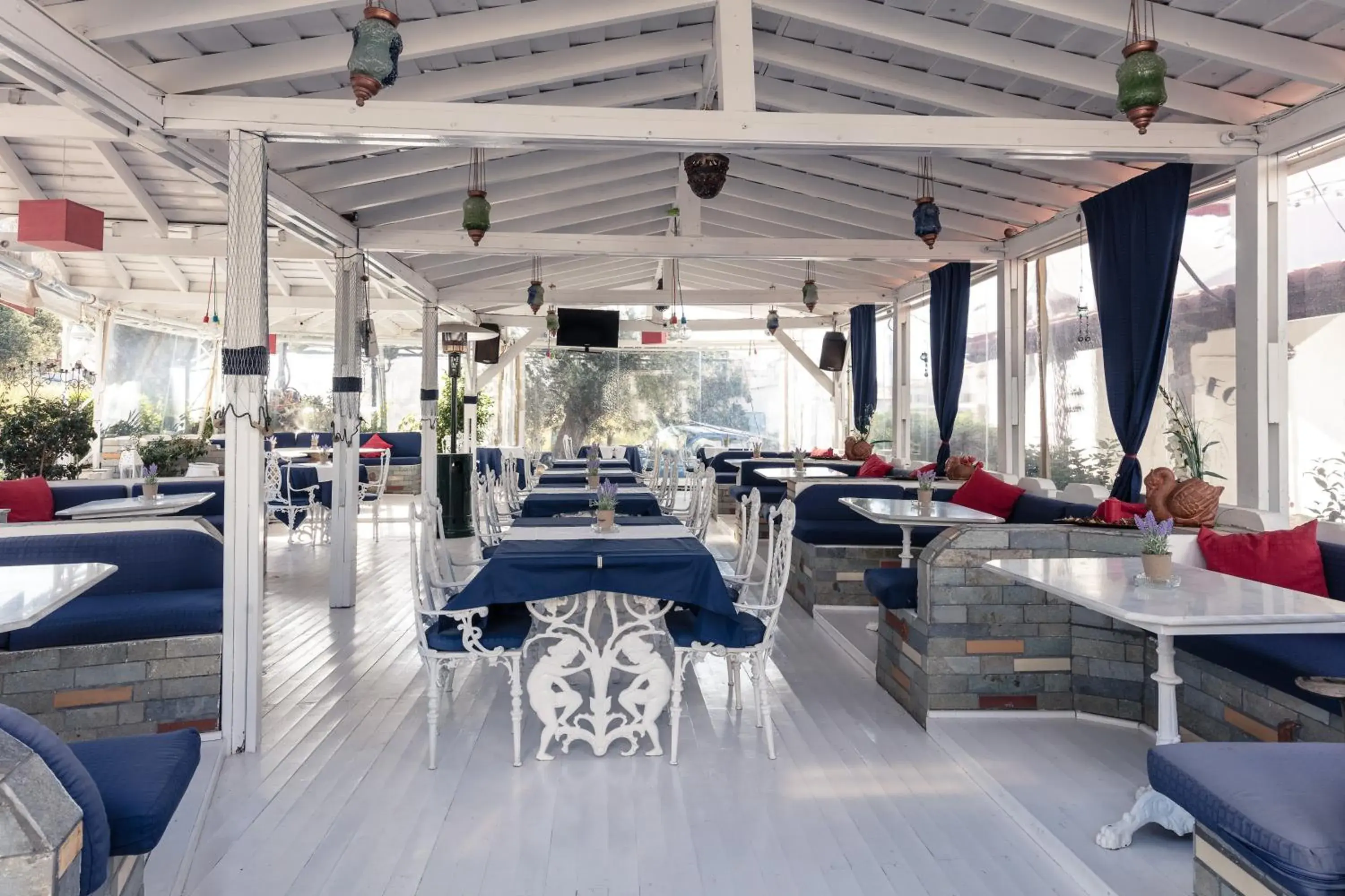 Restaurant/places to eat in Yianna Hotel Restaurant/places to eat in Yianna Hotel