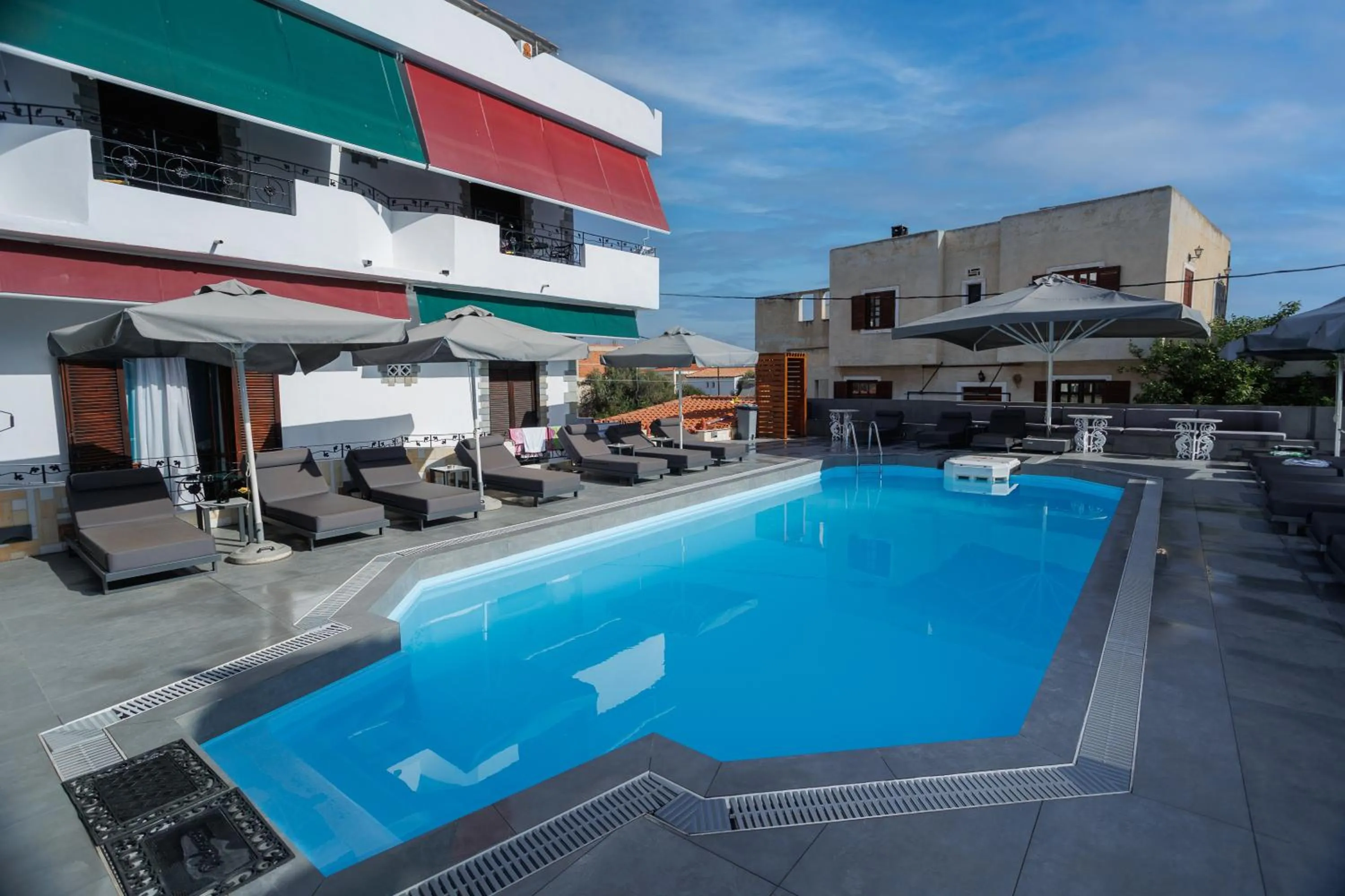 Property building in Yianna Hotel