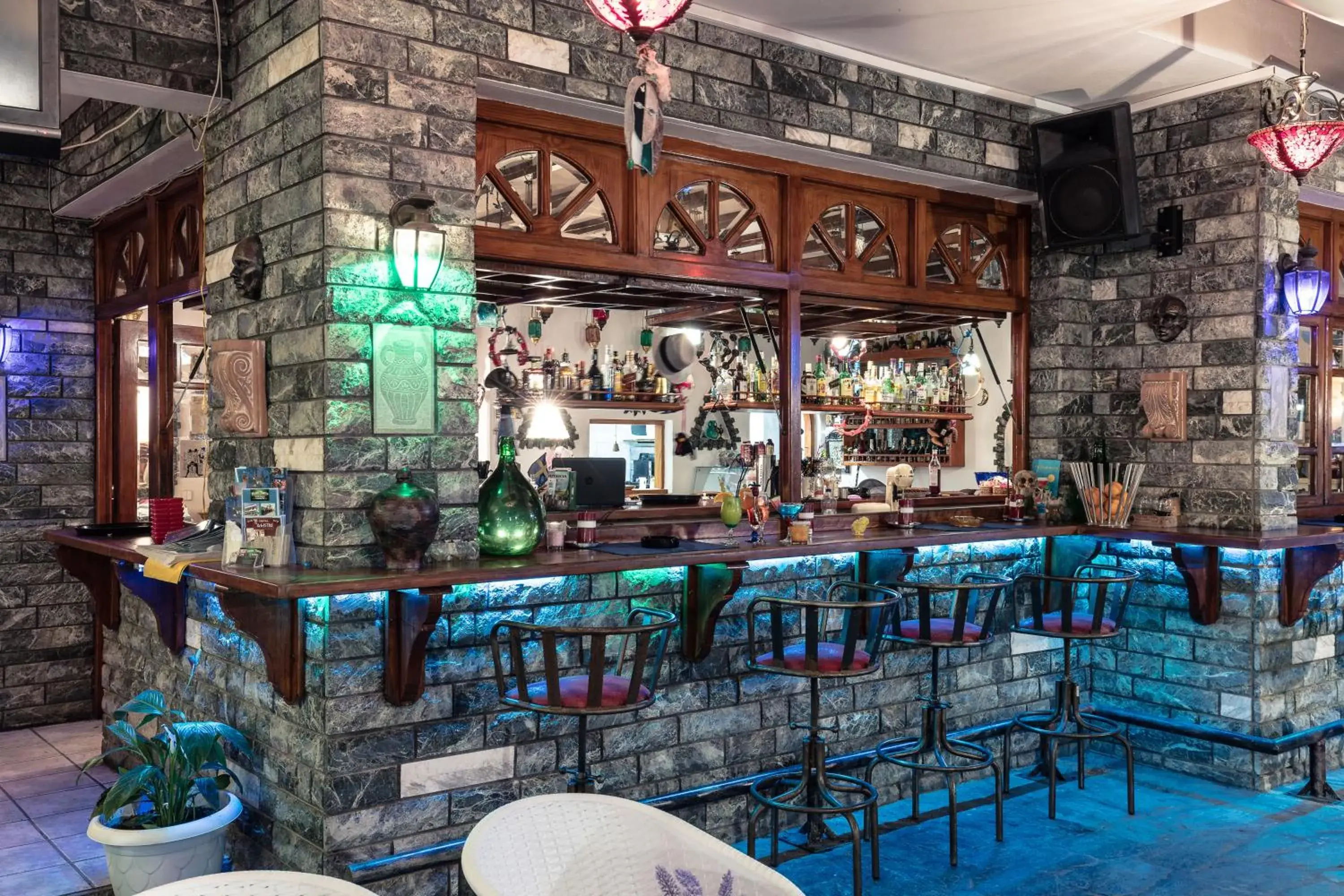 Lounge or bar in Yianna Hotel Lounge or bar in Yianna Hotel