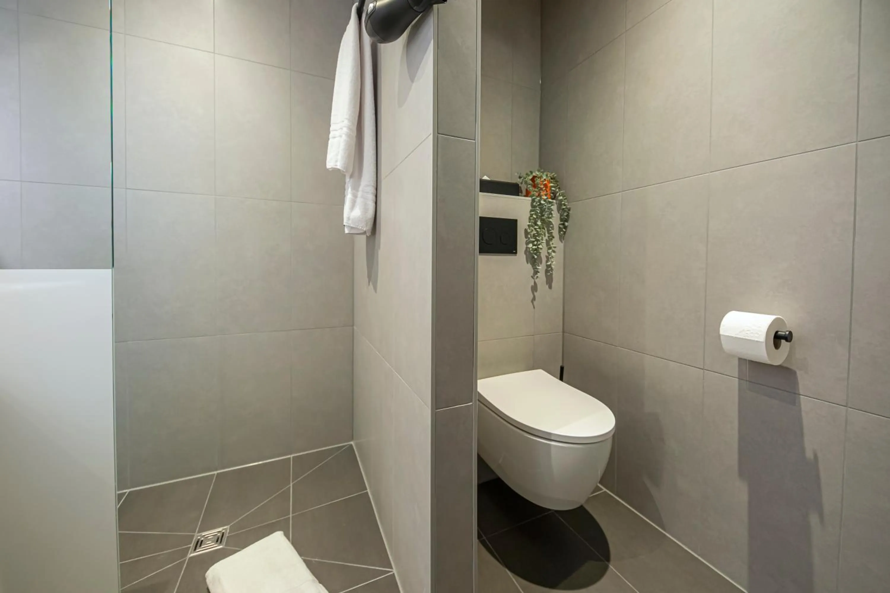 Bathroom in LOGINN Hotel Waiblingen