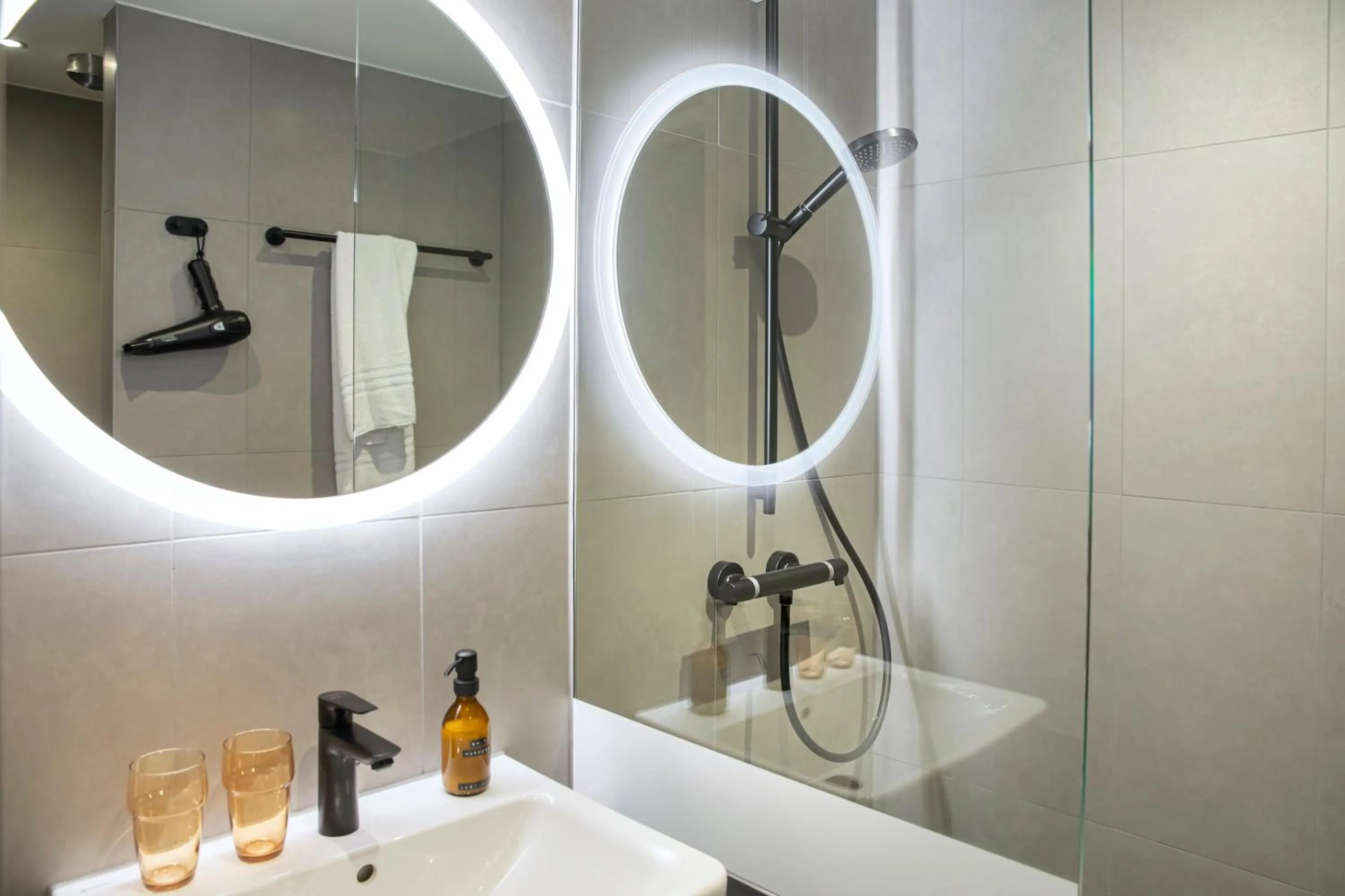 Bathroom in LOGINN Hotel Waiblingen