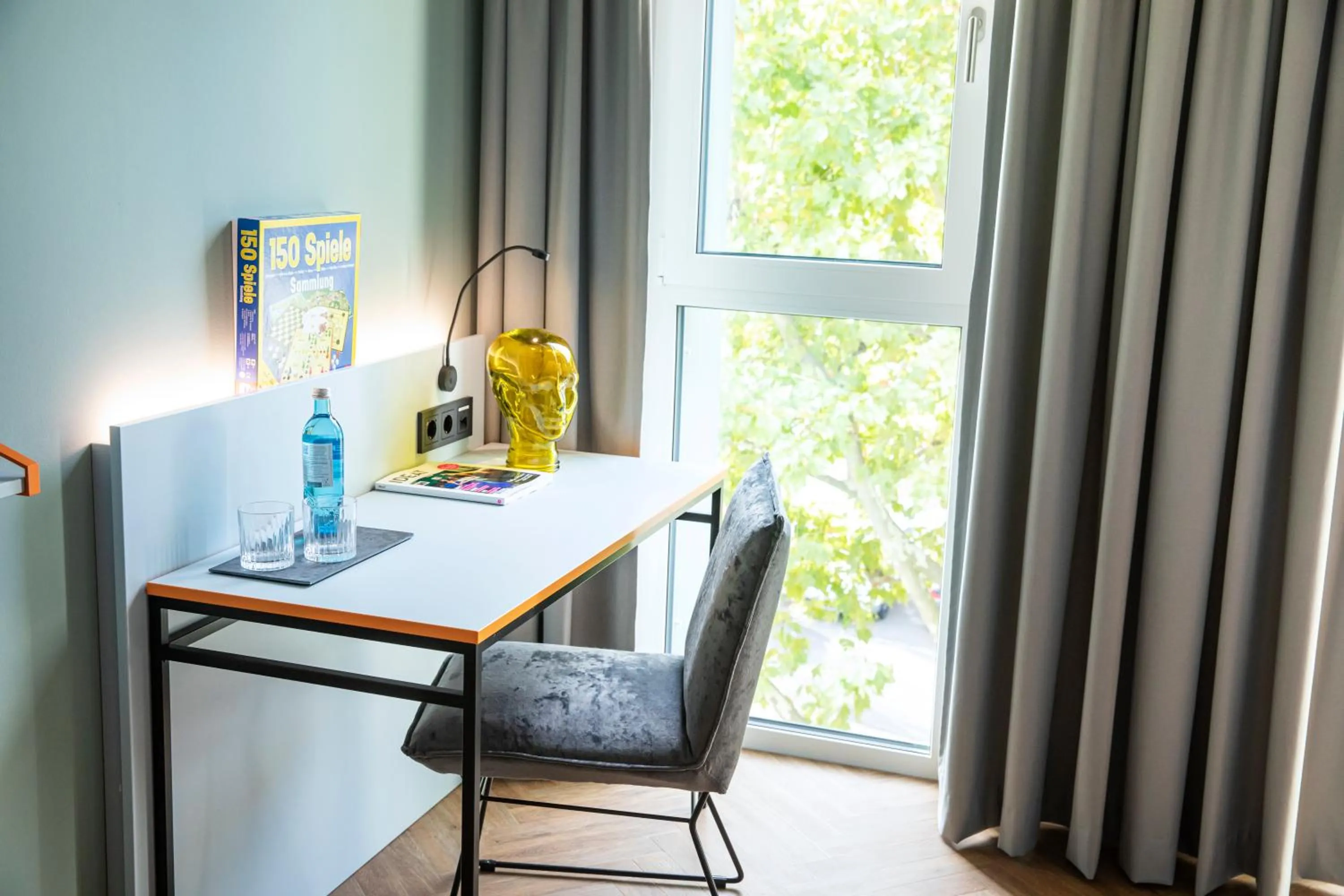 Photo of the whole room in LOGINN Hotel Waiblingen