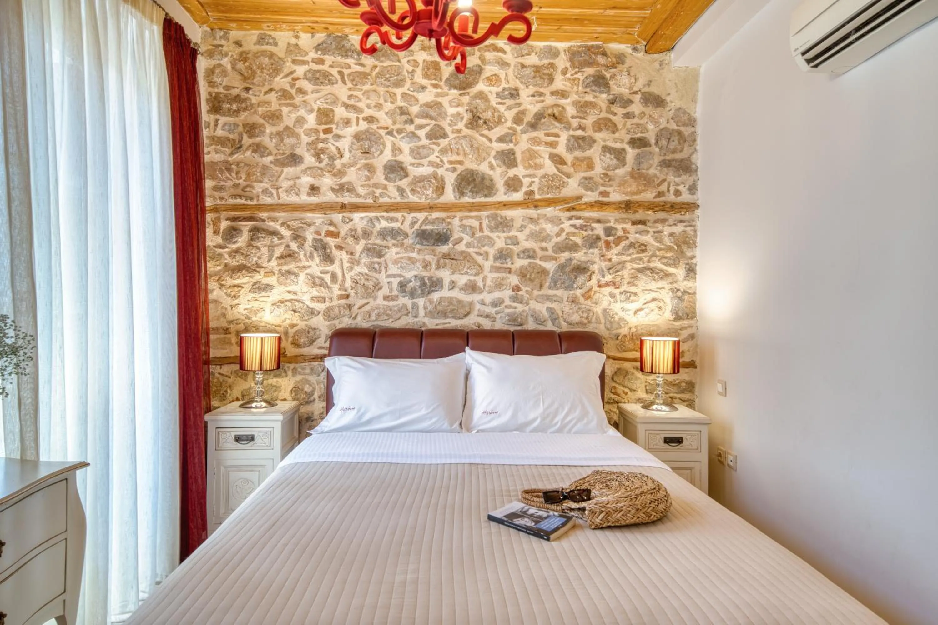 Bed in Isioni Pension