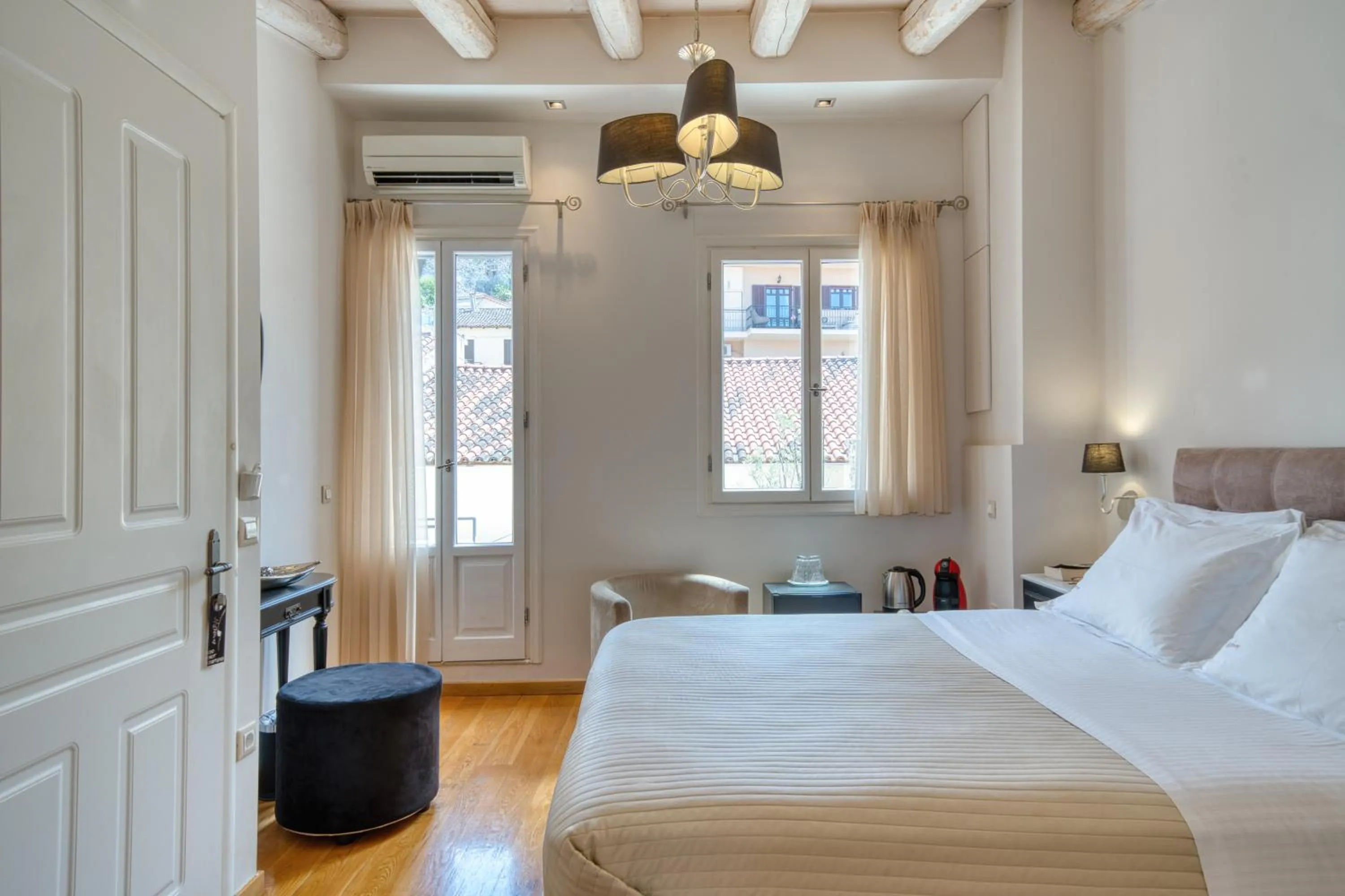 Bed in Isioni Pension