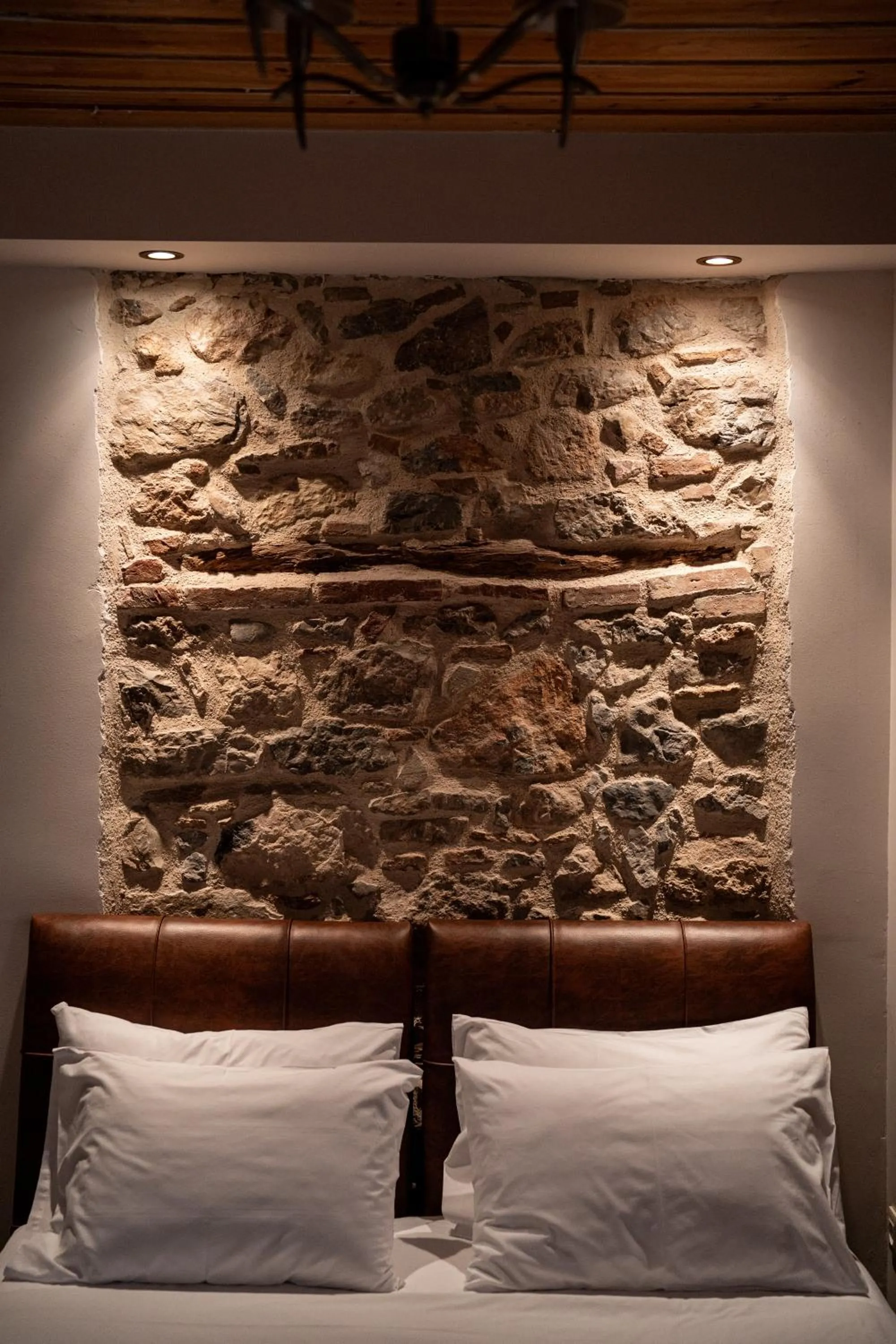 Bed in Isioni Pension