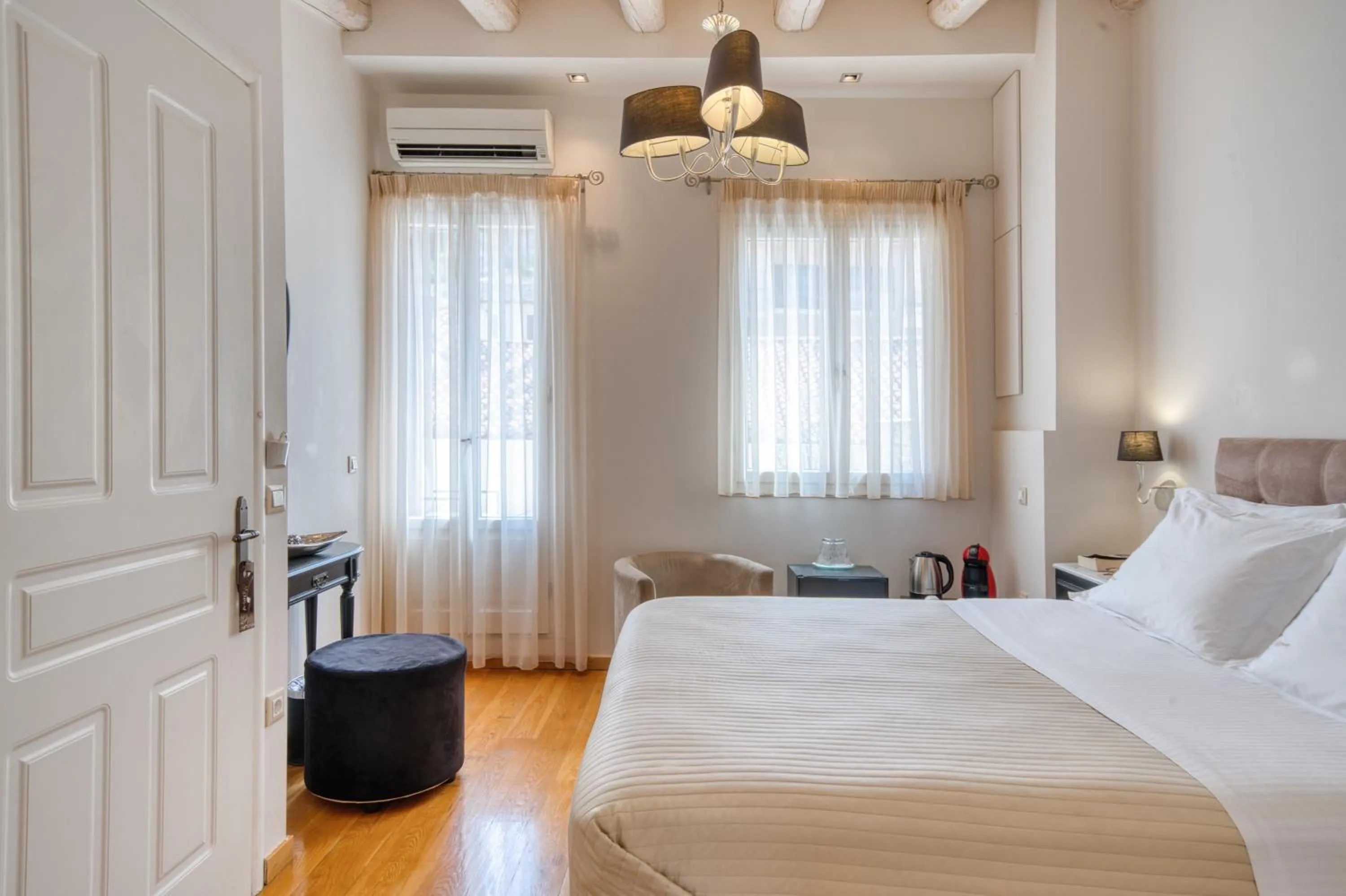 Bed in Isioni Pension