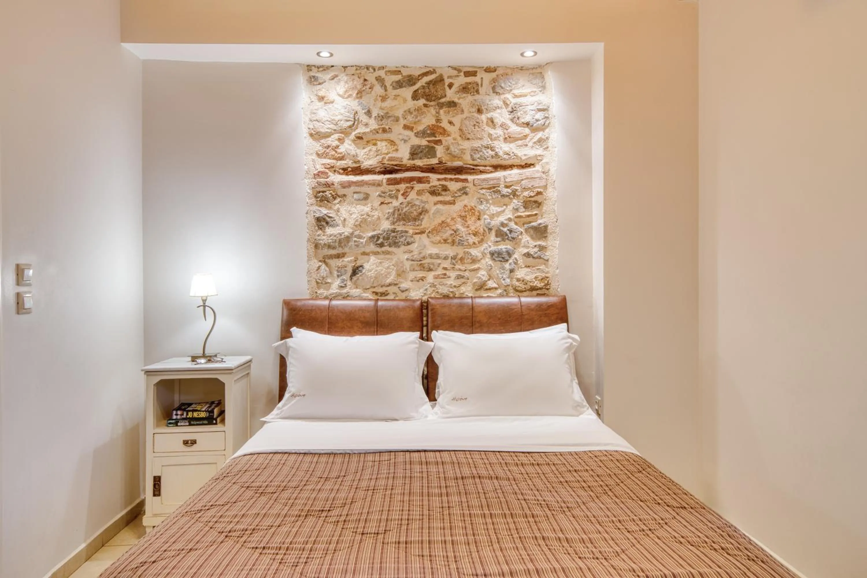 Bed in Isioni Pension