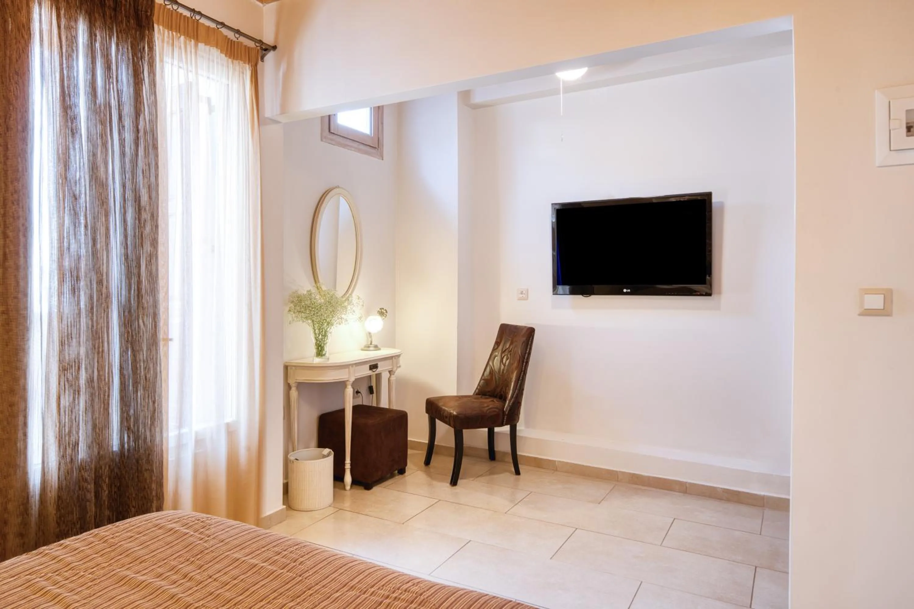 Photo of the whole room, Bed in Isioni Pension