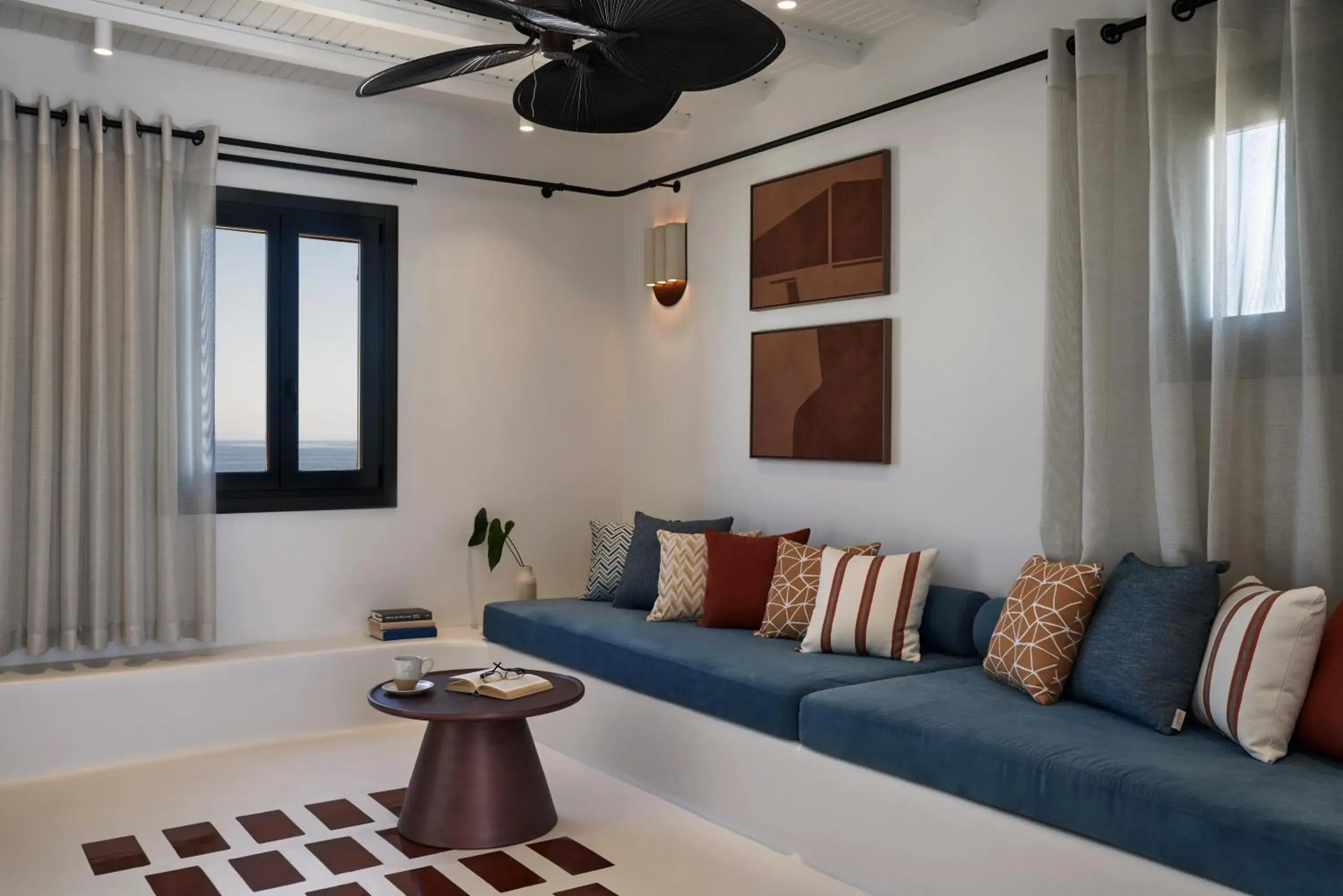 Photo of the whole room in Andronis Minois Photo of the whole room in Andronis Minois