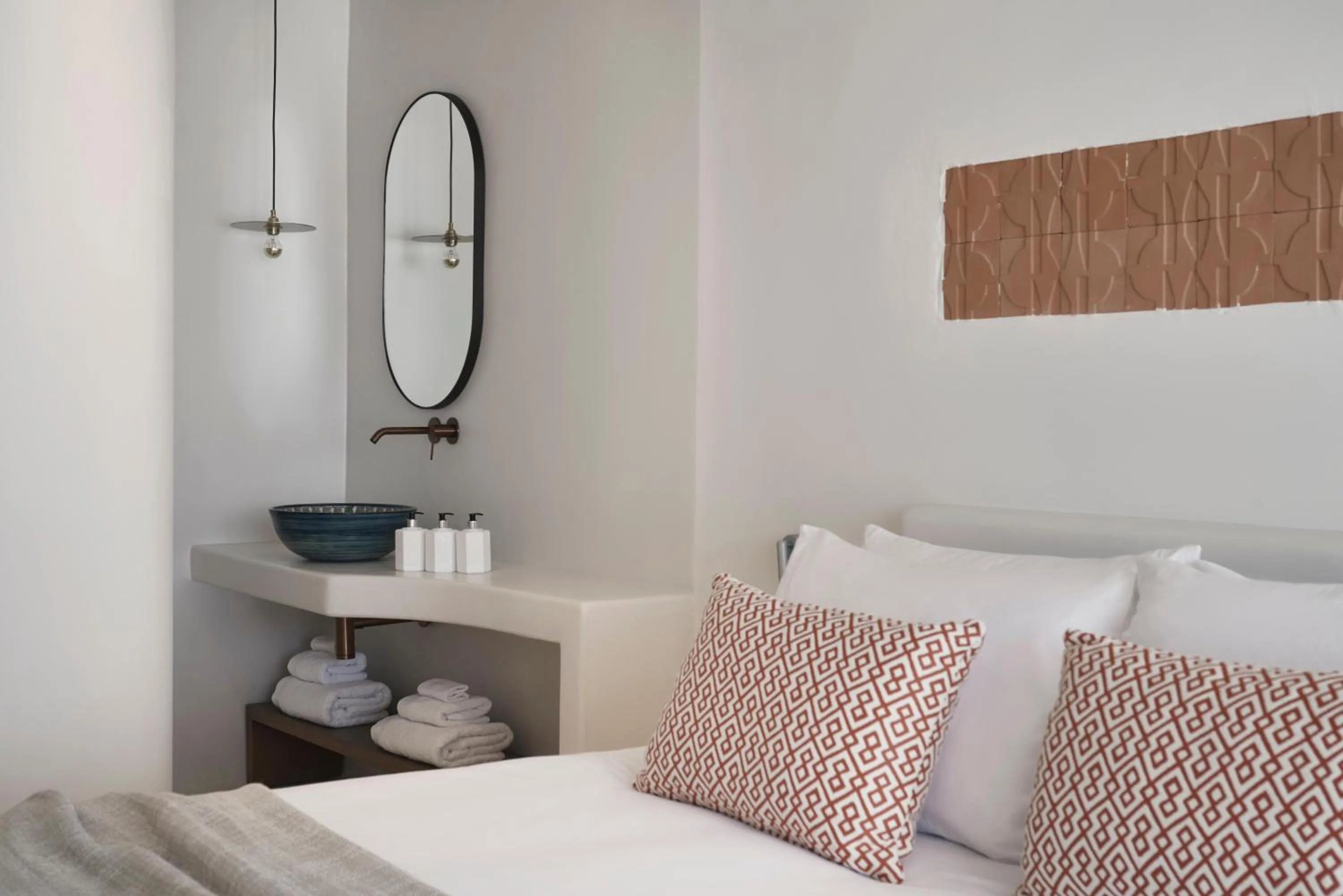 Photo of the whole room, Bed in Andronis Minois