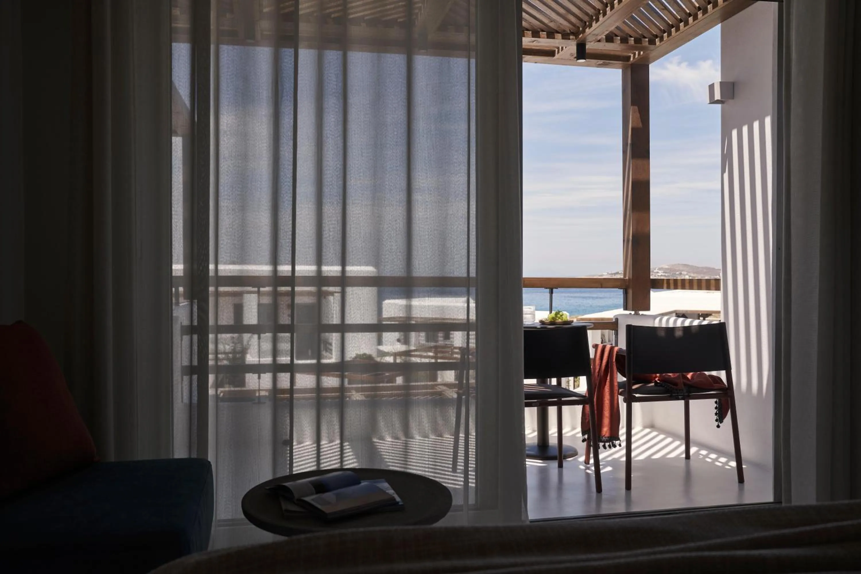 Photo of the whole room in Andronis Minois