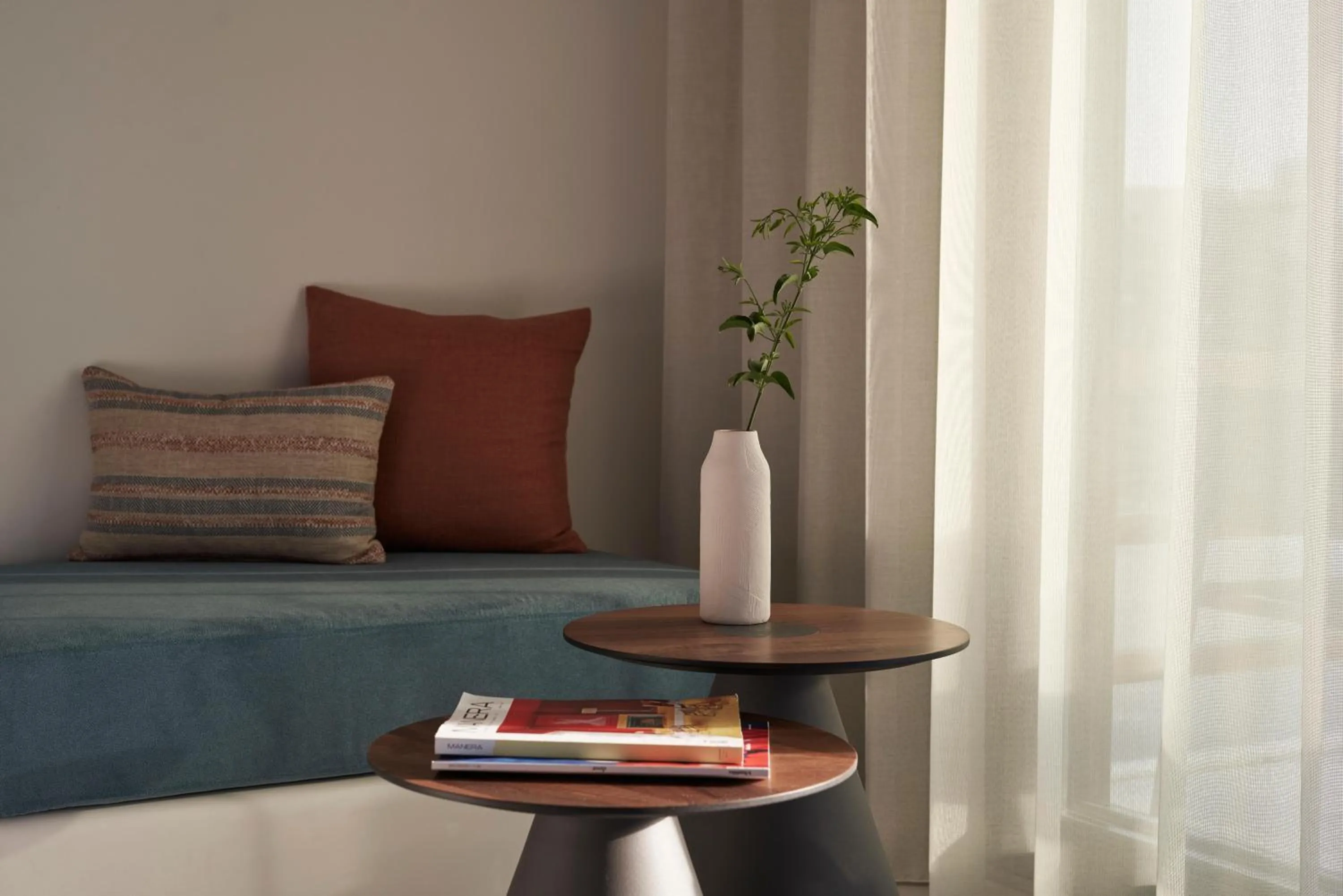 Photo of the whole room in Andronis Minois