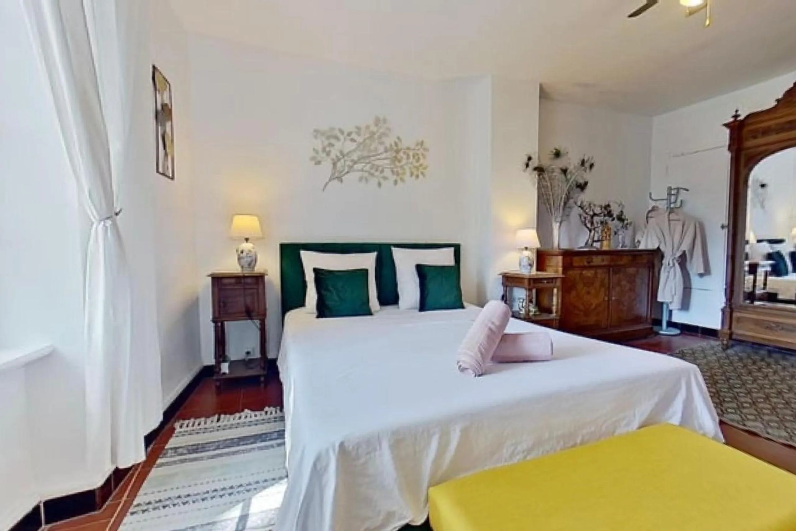 Bed in Les 2 Drôles d'Oiseaux