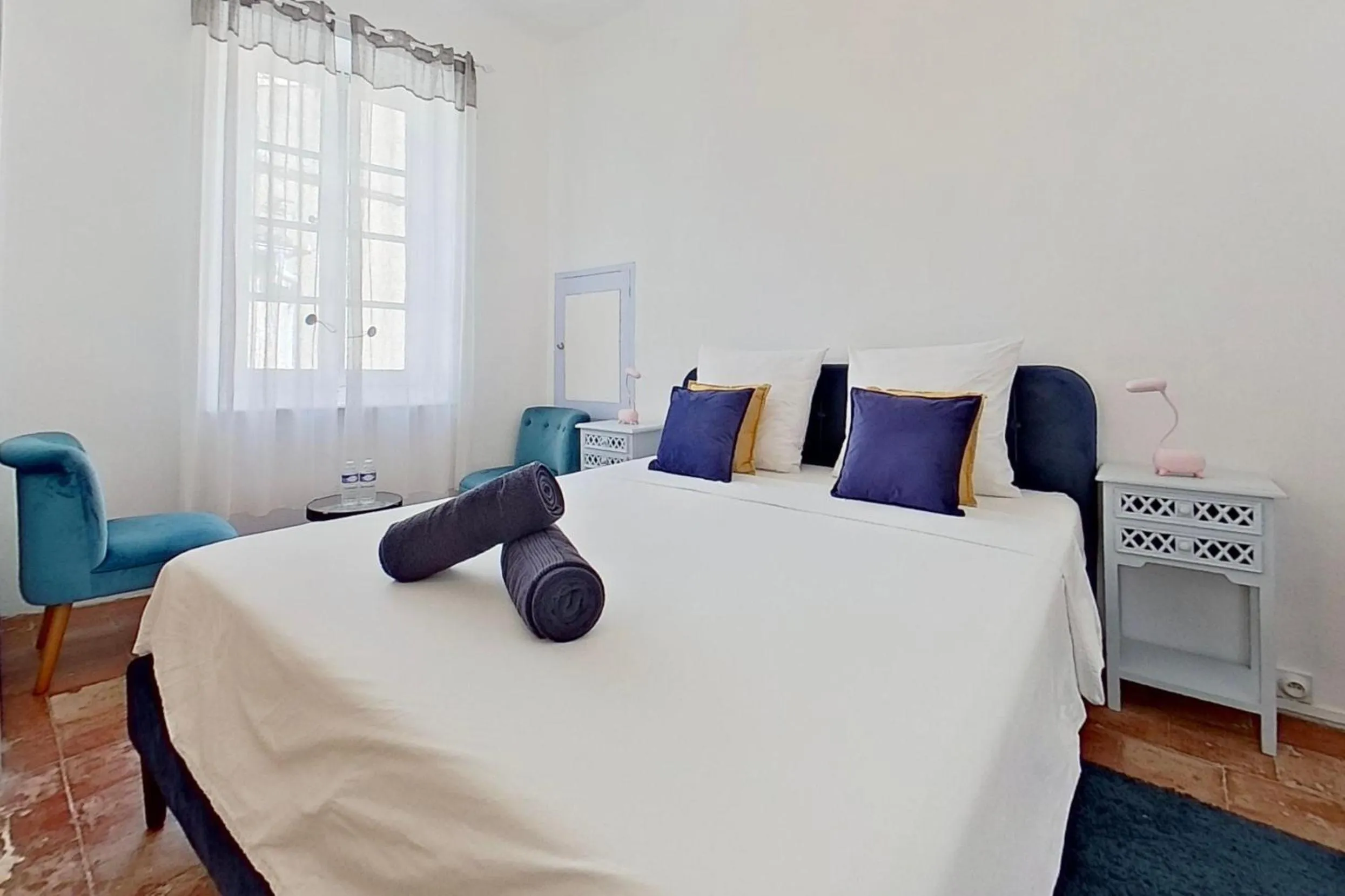 Bed in Les 2 Drôles d'Oiseaux