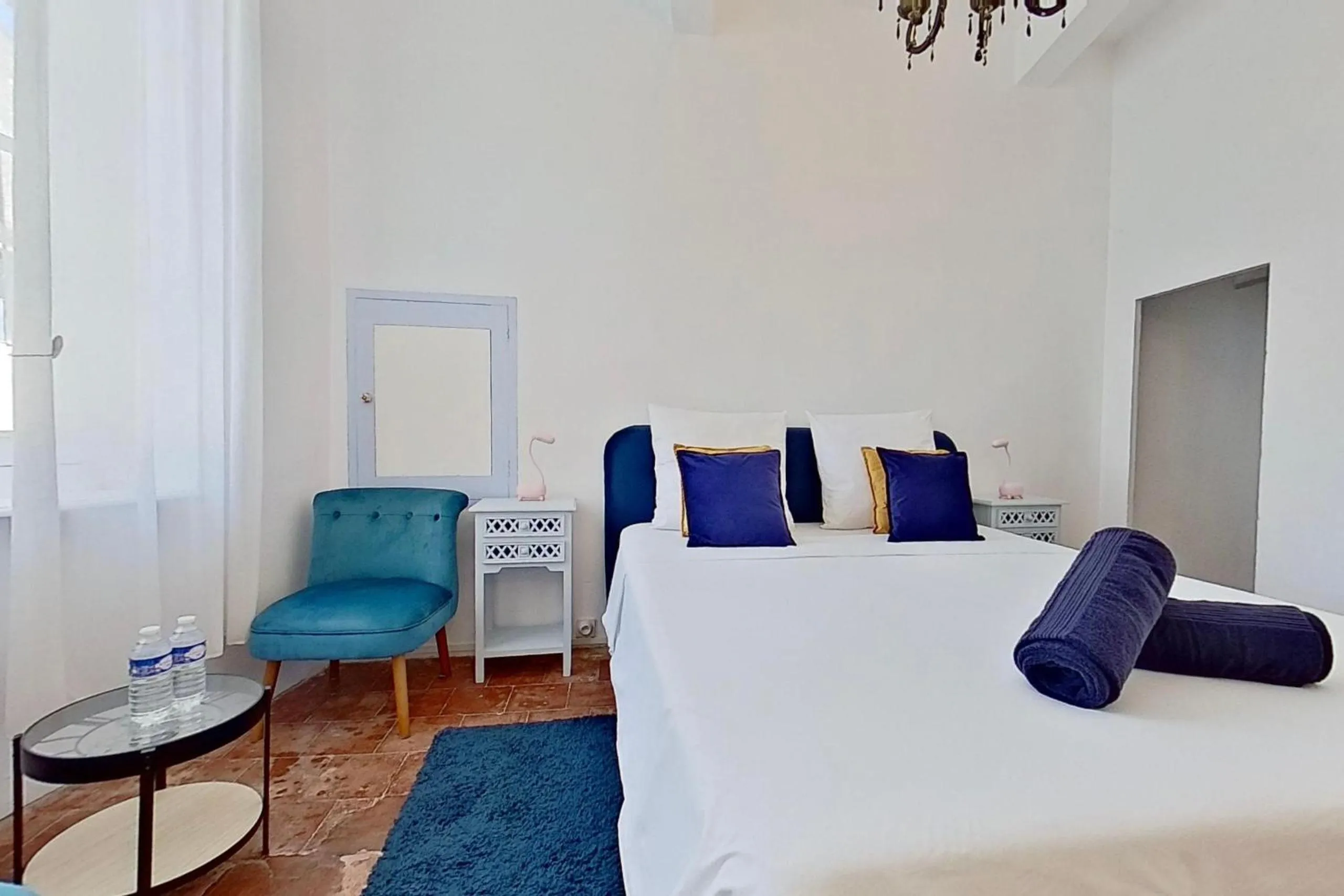 Bed in Les 2 Drôles d'Oiseaux