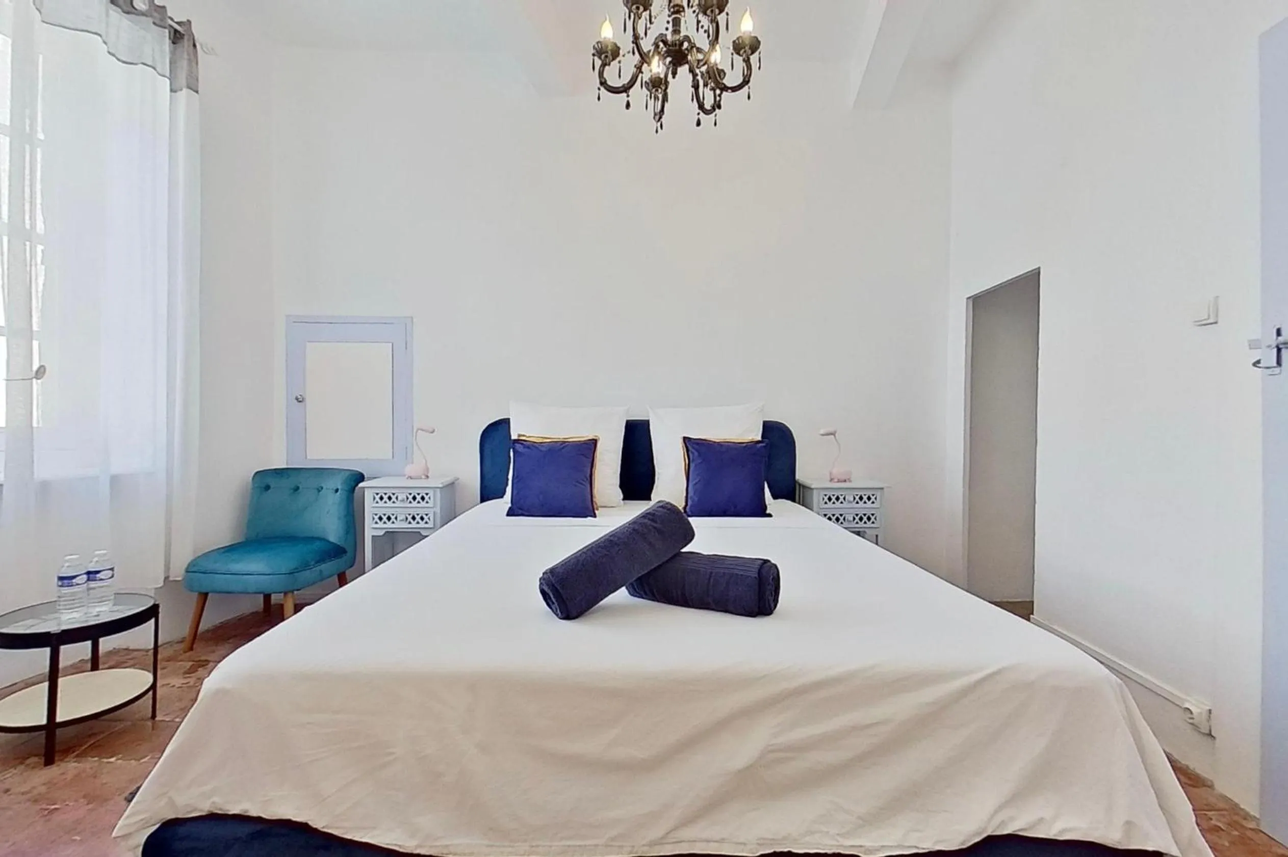 Bed in Les 2 Drôles d'Oiseaux