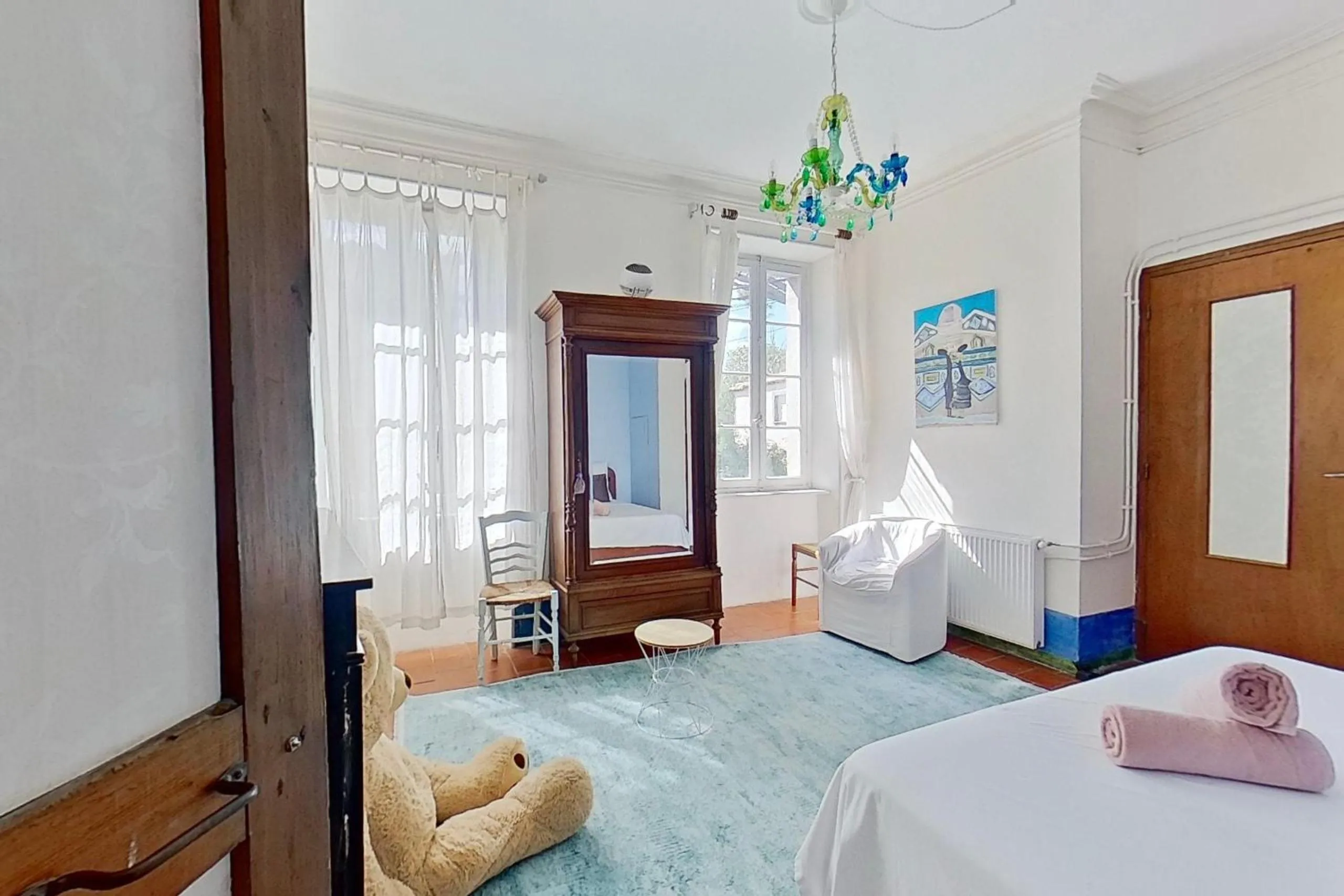 Bed in Les 2 Drôles d'Oiseaux