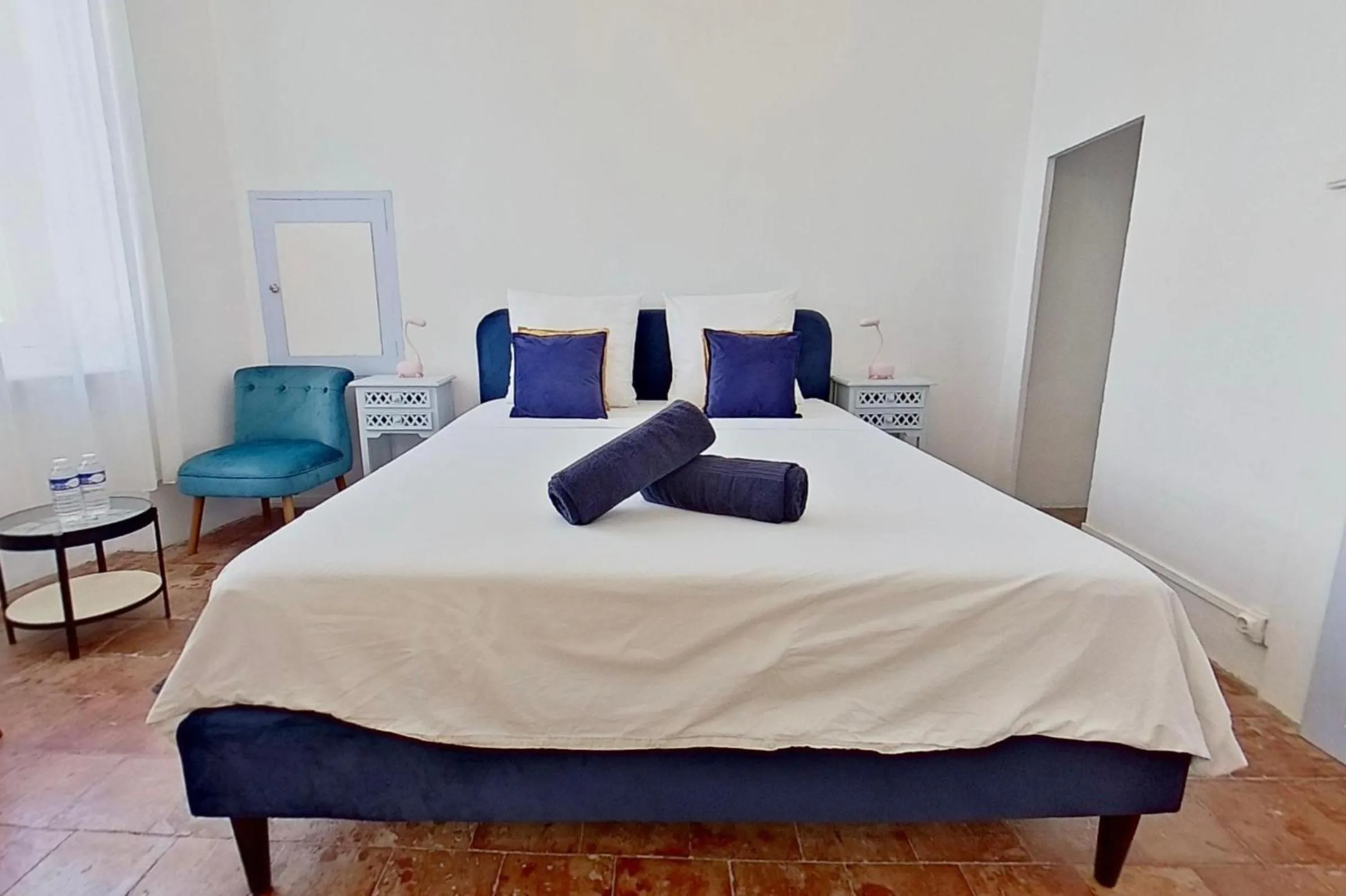 Bed in Les 2 Drôles d'Oiseaux