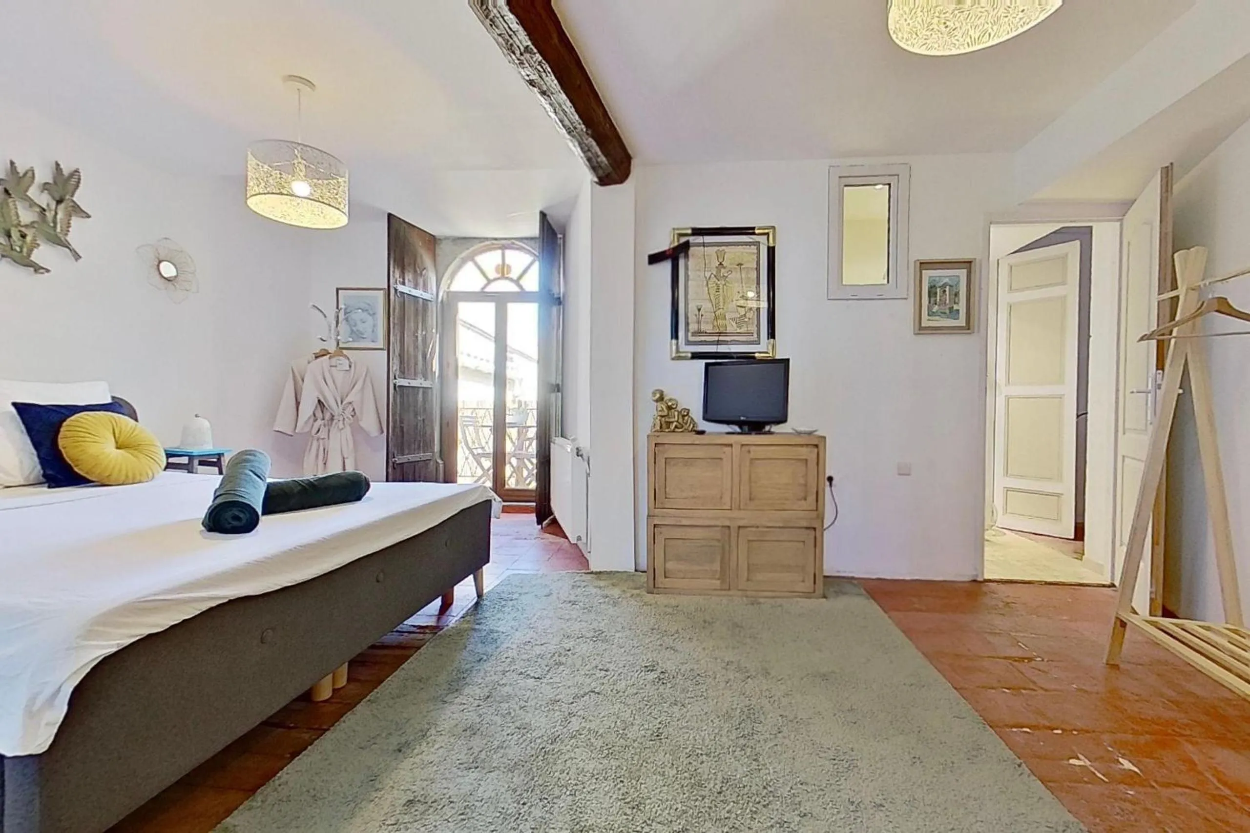 Bed in Les 2 Drôles d'Oiseaux