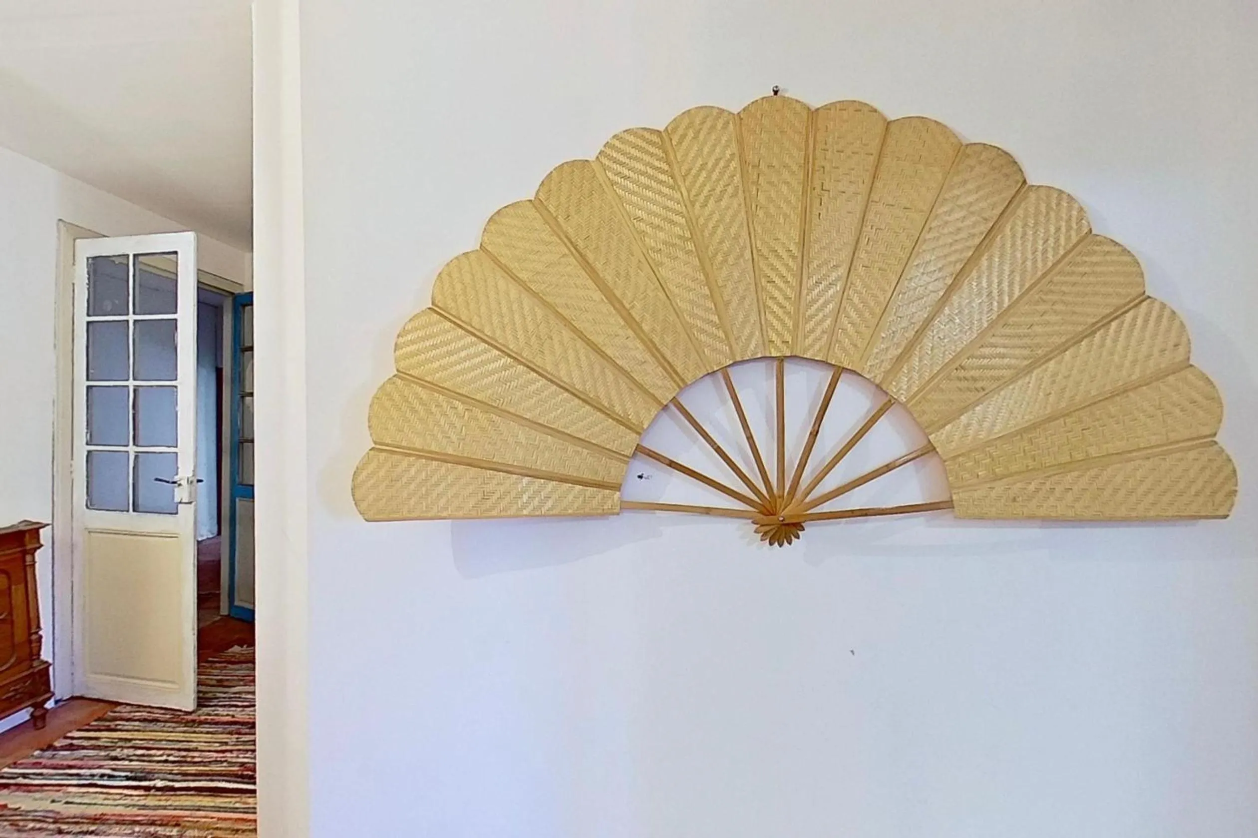 Decorative detail in Les 2 Drôles d'Oiseaux