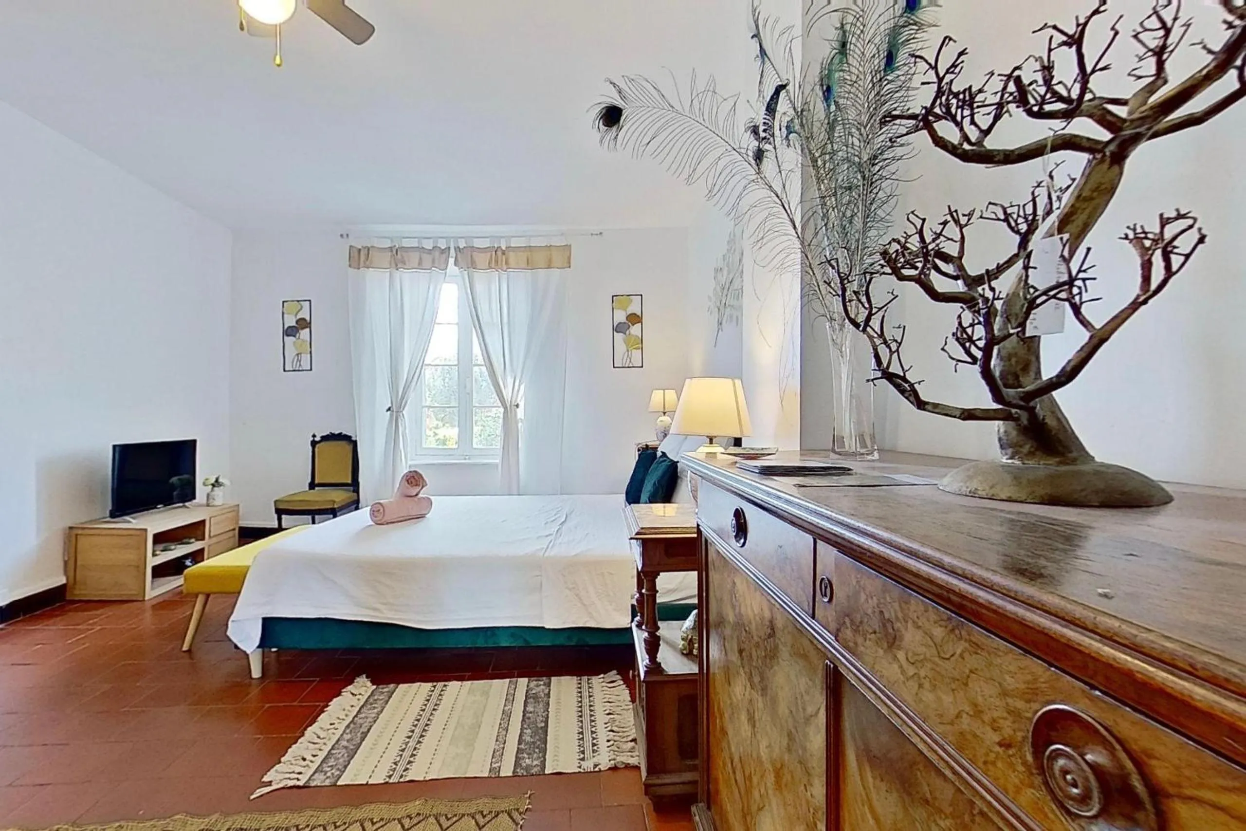 Bed in Les 2 Drôles d'Oiseaux