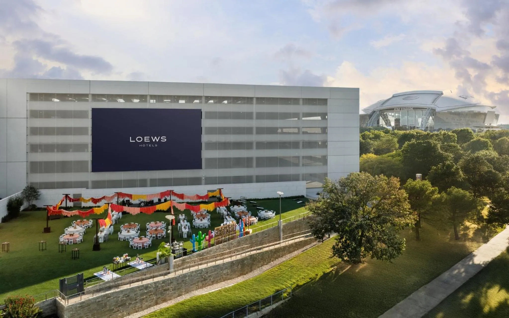 Bird's eye view in Loews Arlington Hotel