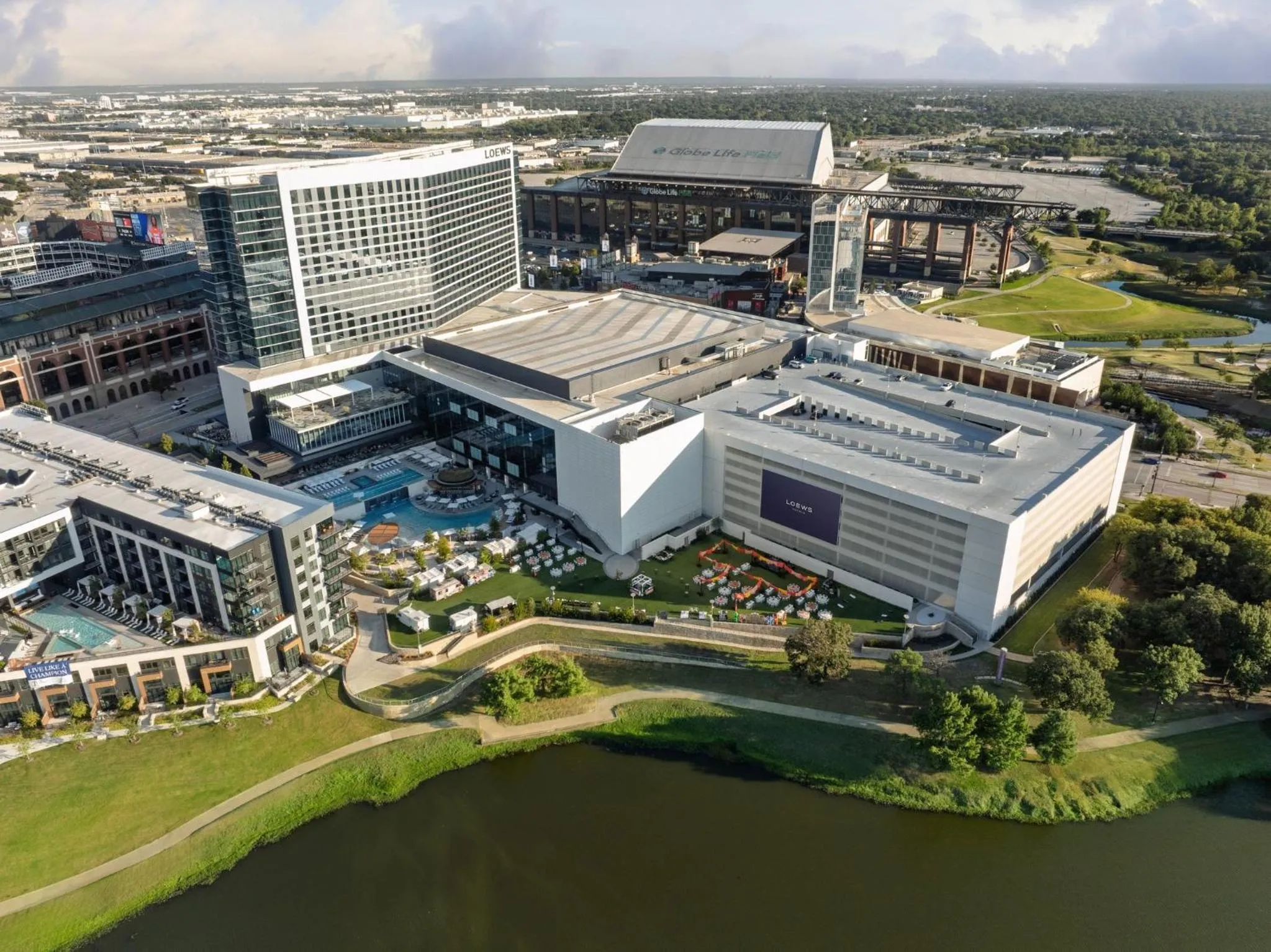 Bird's eye view in Loews Arlington Hotel