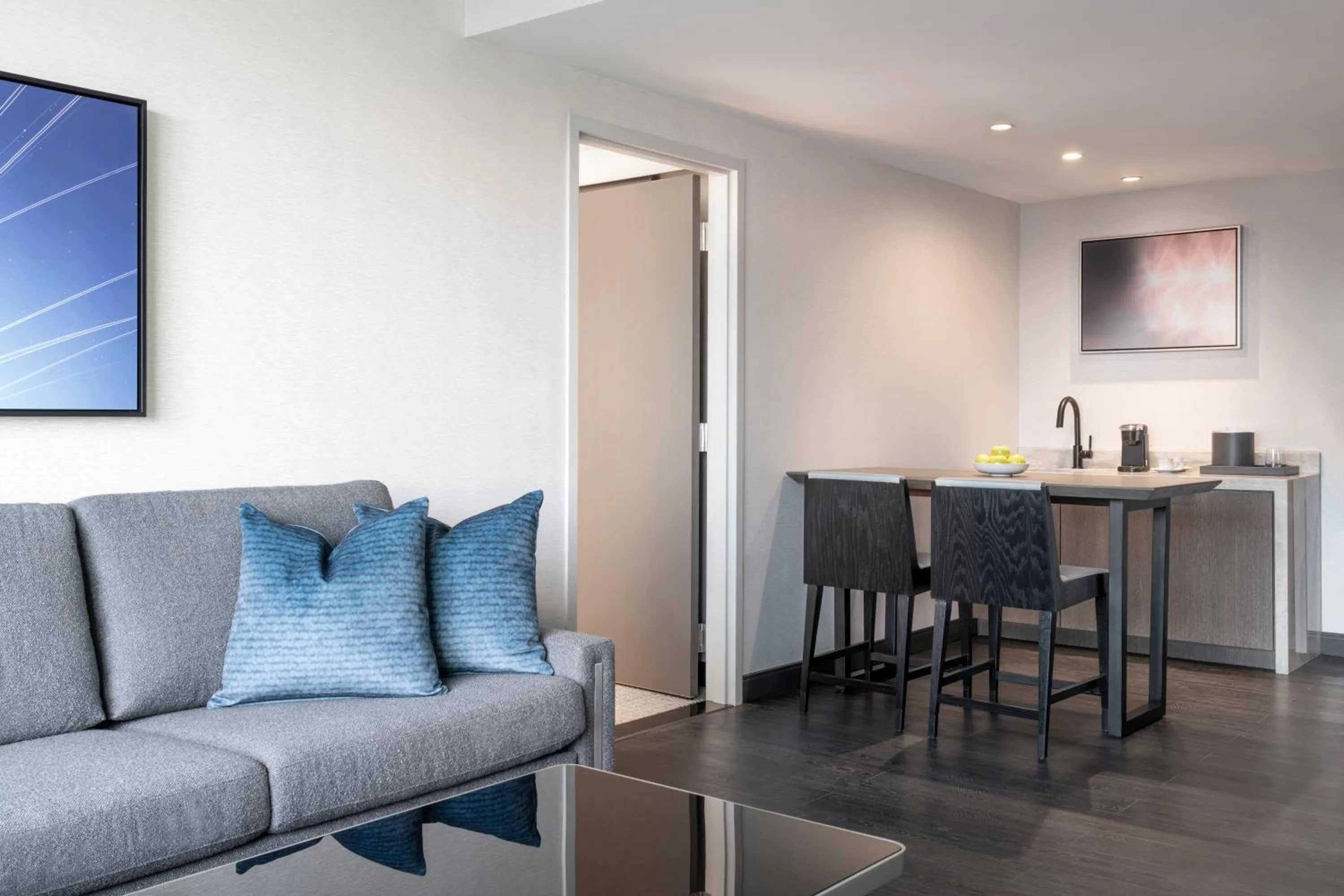 Seating area in Loews Arlington Hotel