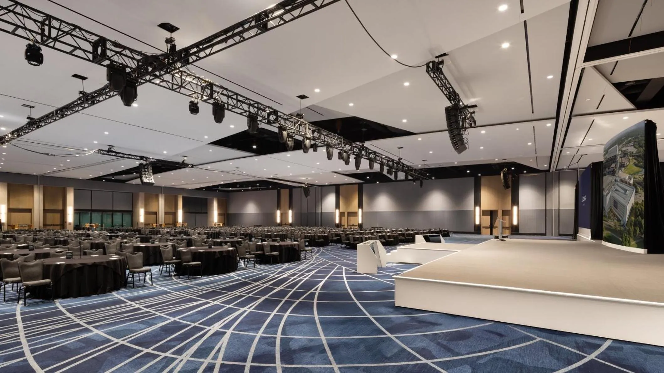 Banquet/Function facilities in Loews Arlington Hotel