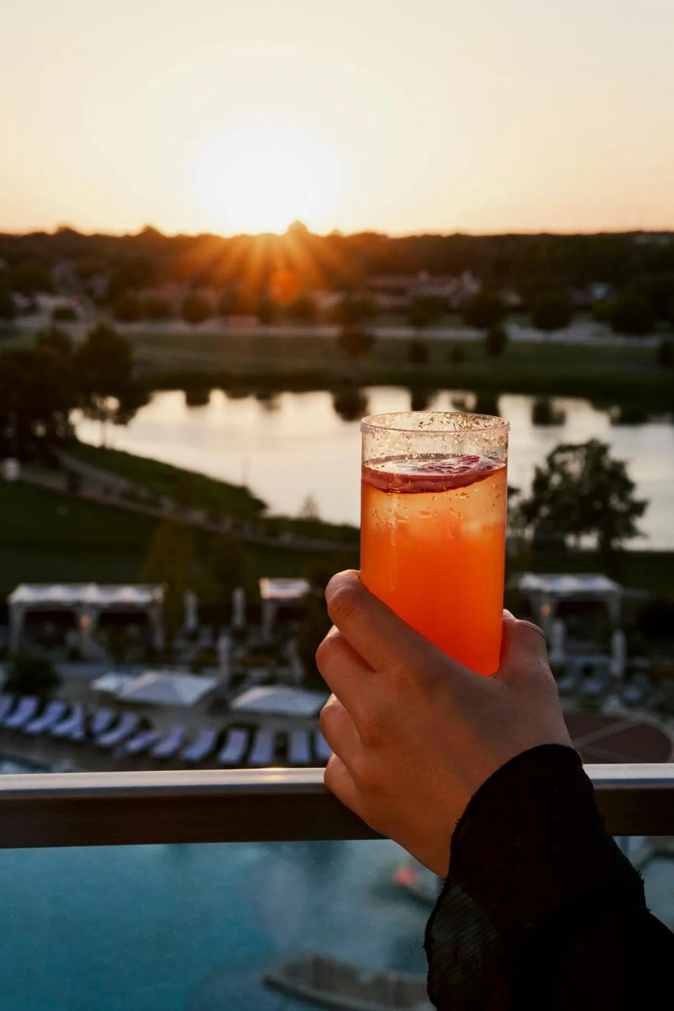 Restaurant/places to eat in Loews Arlington Hotel