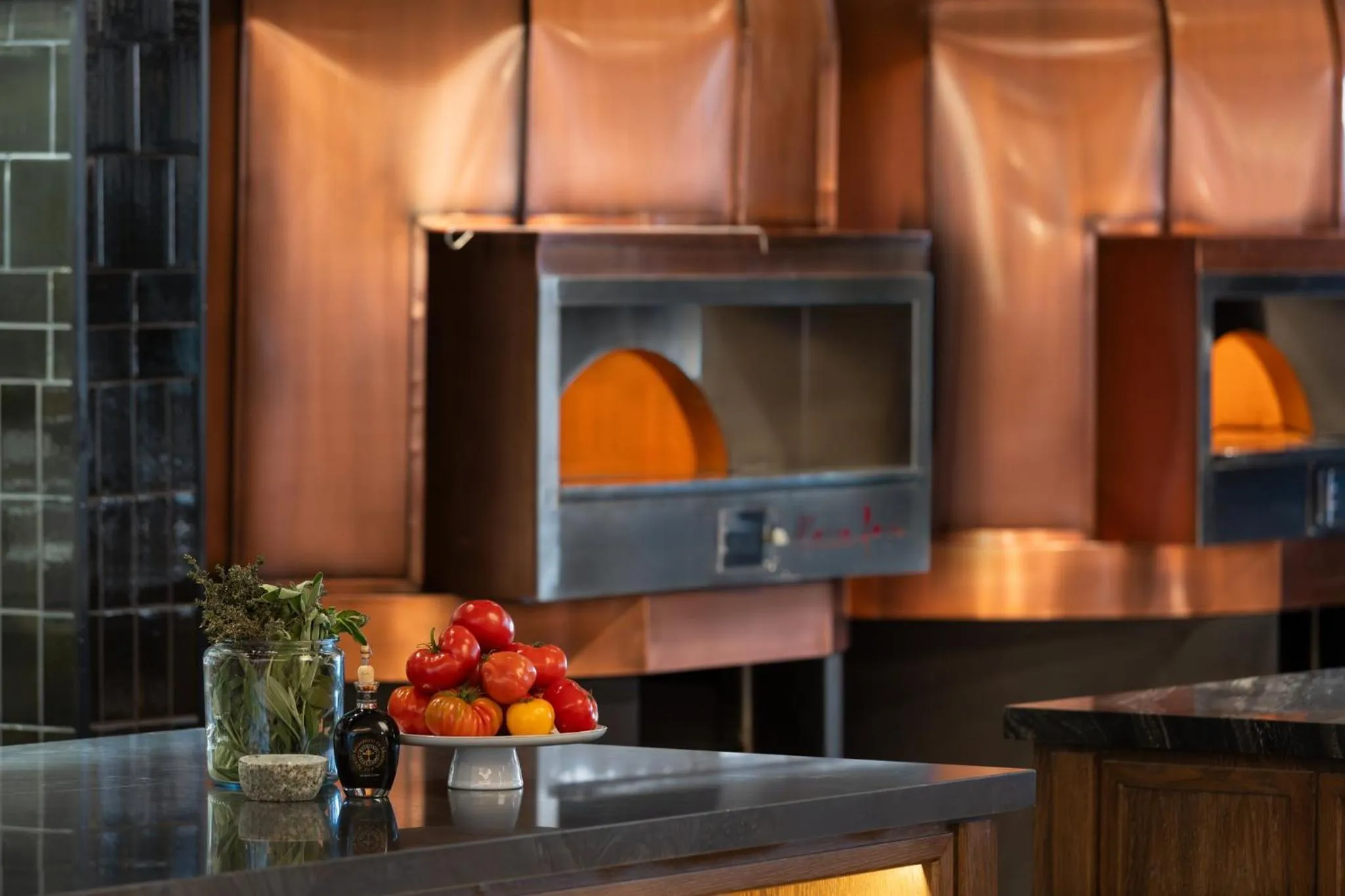 Restaurant/places to eat in Loews Arlington Hotel