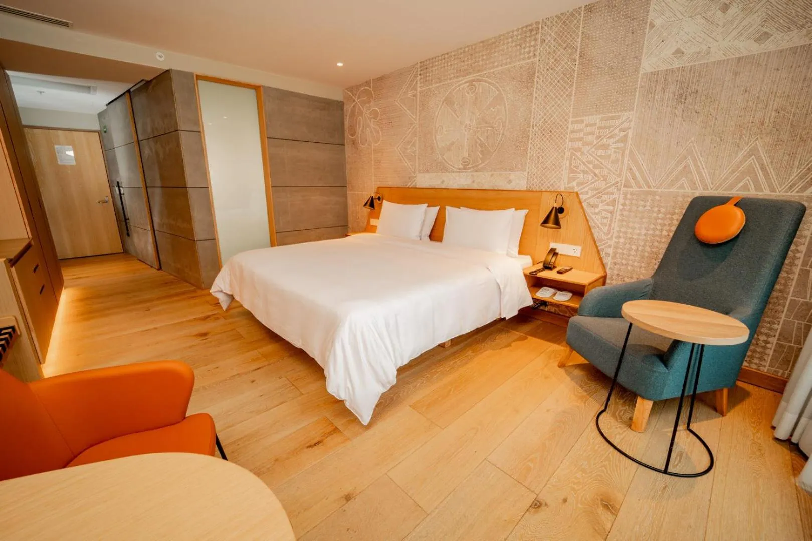 Photo of the whole room, Bed in GO Quito Hotel