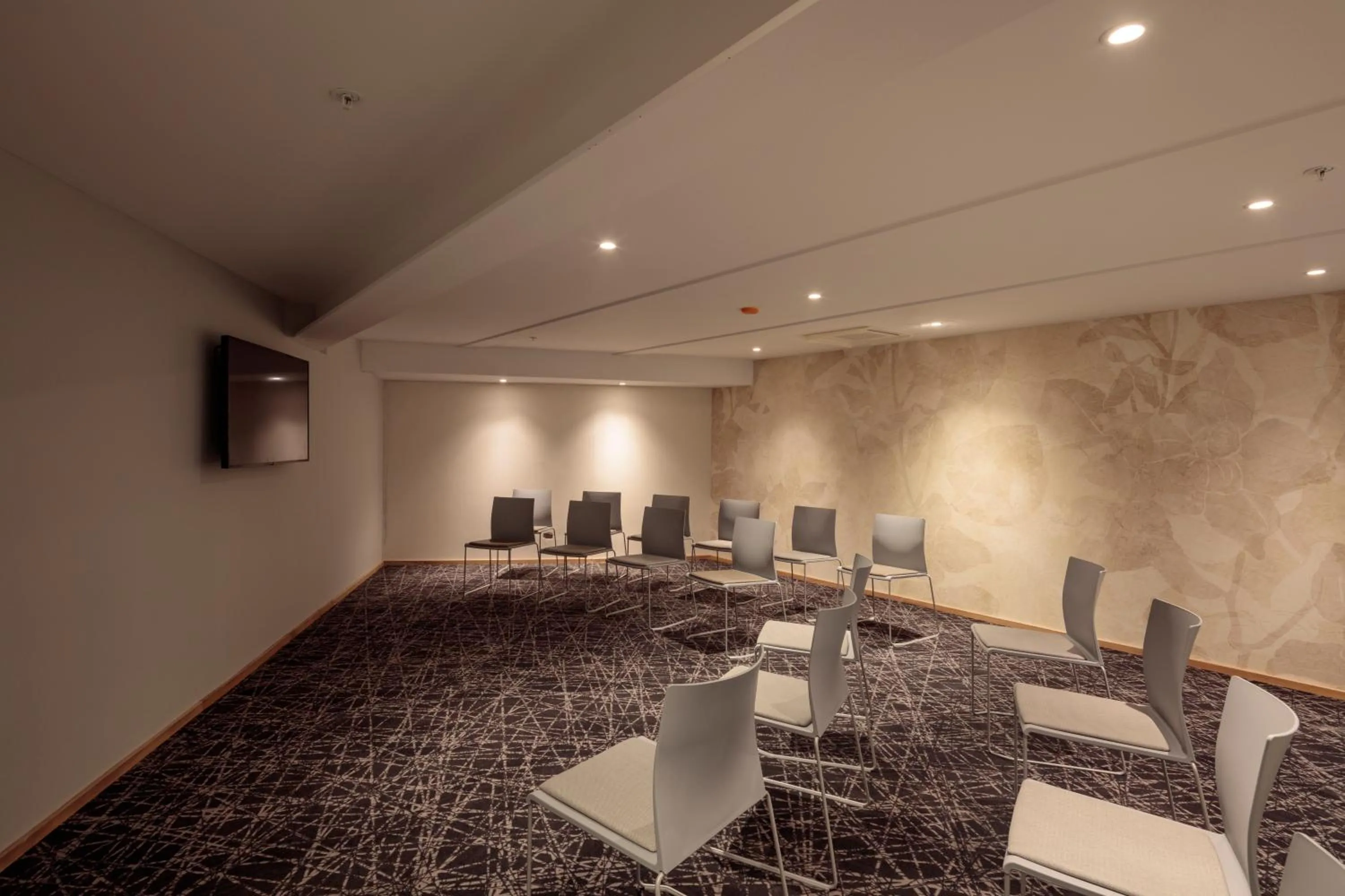 Meeting/conference room in GO Quito Hotel