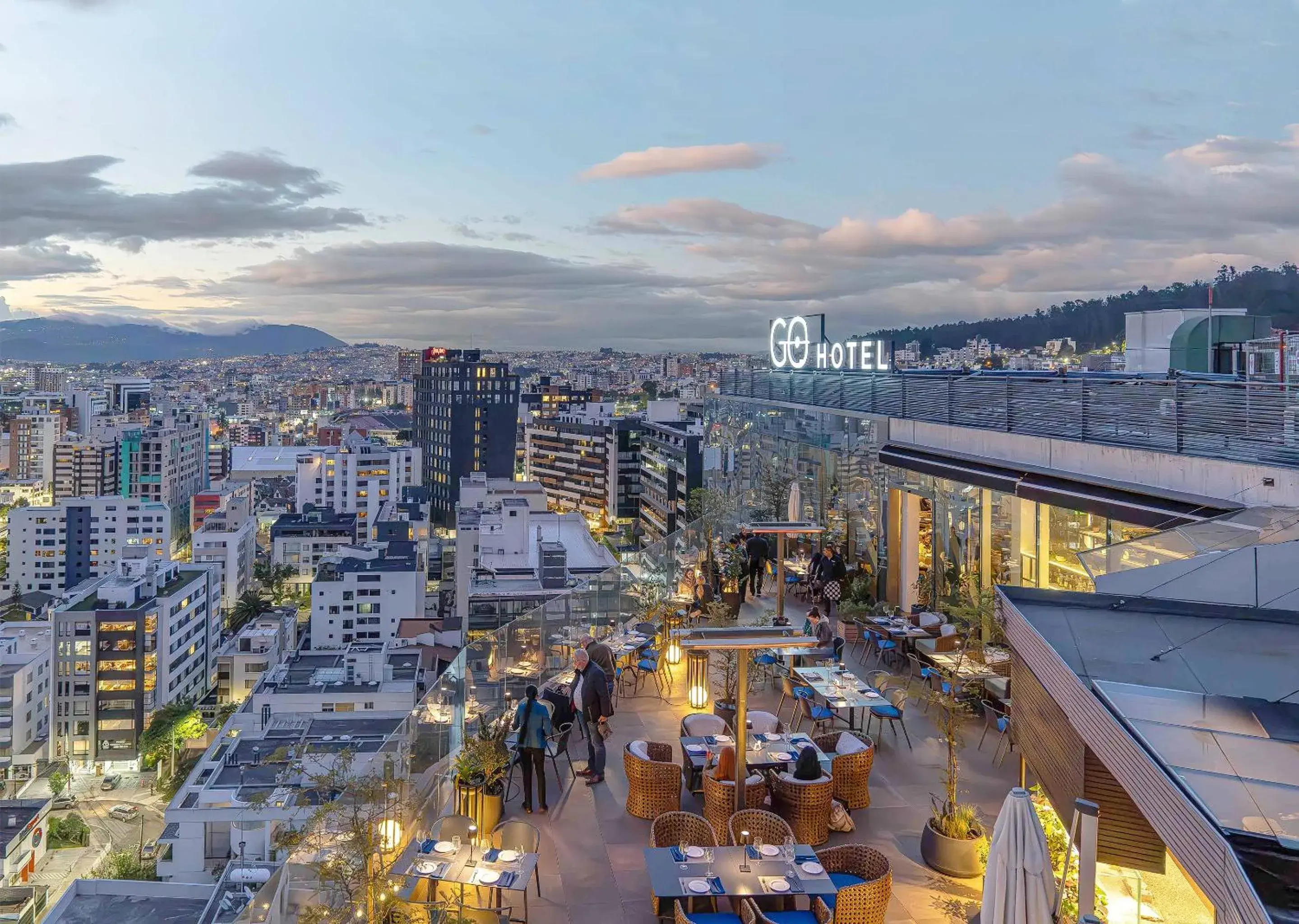 Restaurant/places to eat in GO Quito Hotel Restaurant/places to eat in GO Quito Hotel