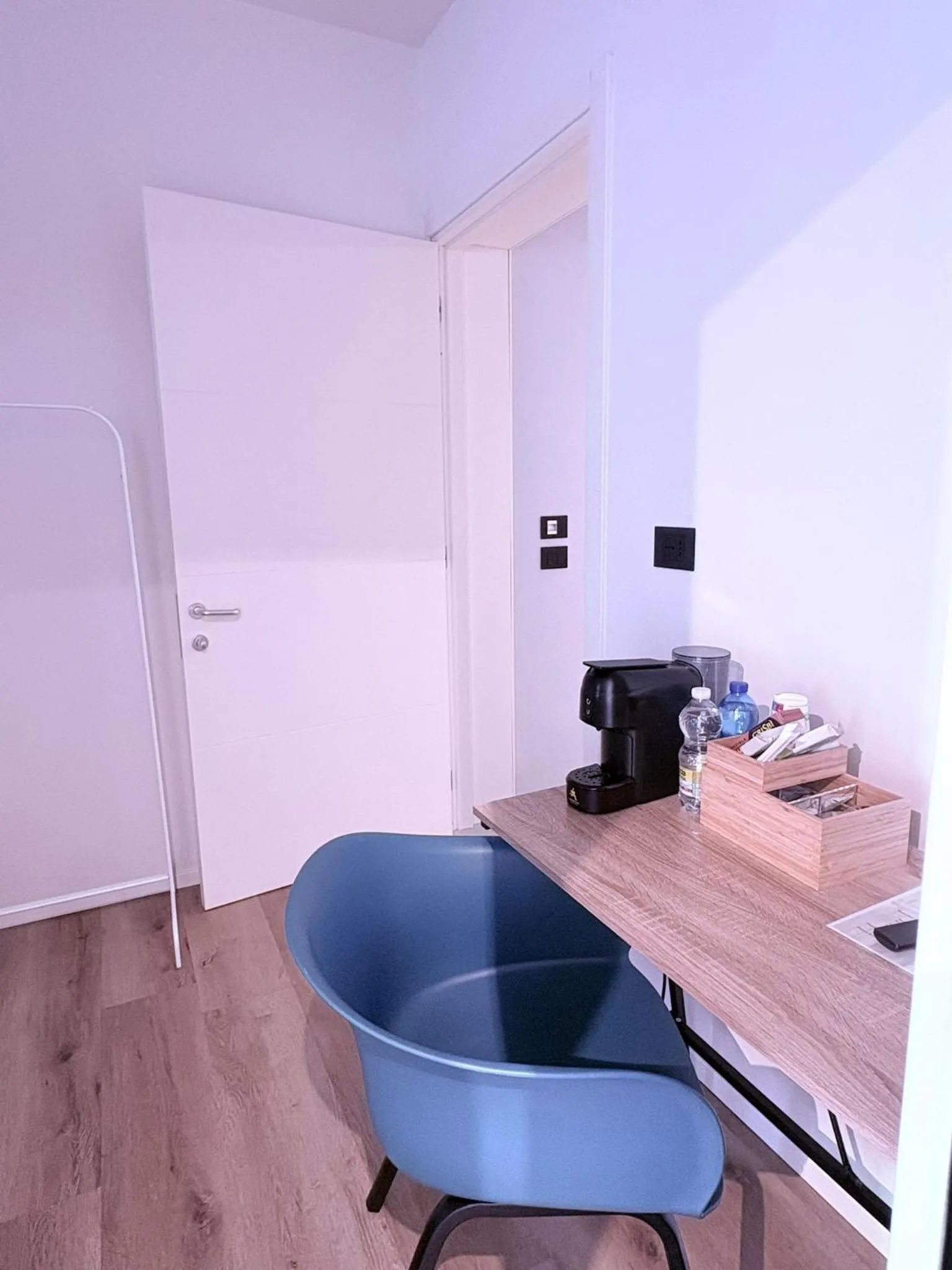 Twin Room with Private Bathroom in Dimora in Prato