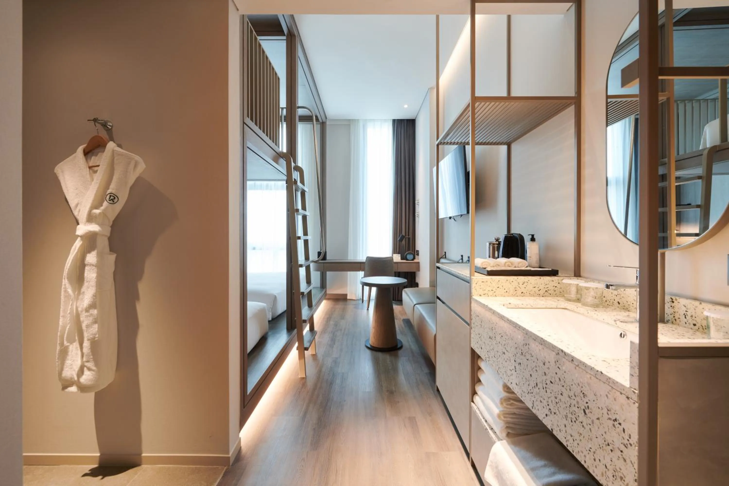 Photo of the whole room in Nine Tree Premier ROKAUS Hotel Seoul Yongsan