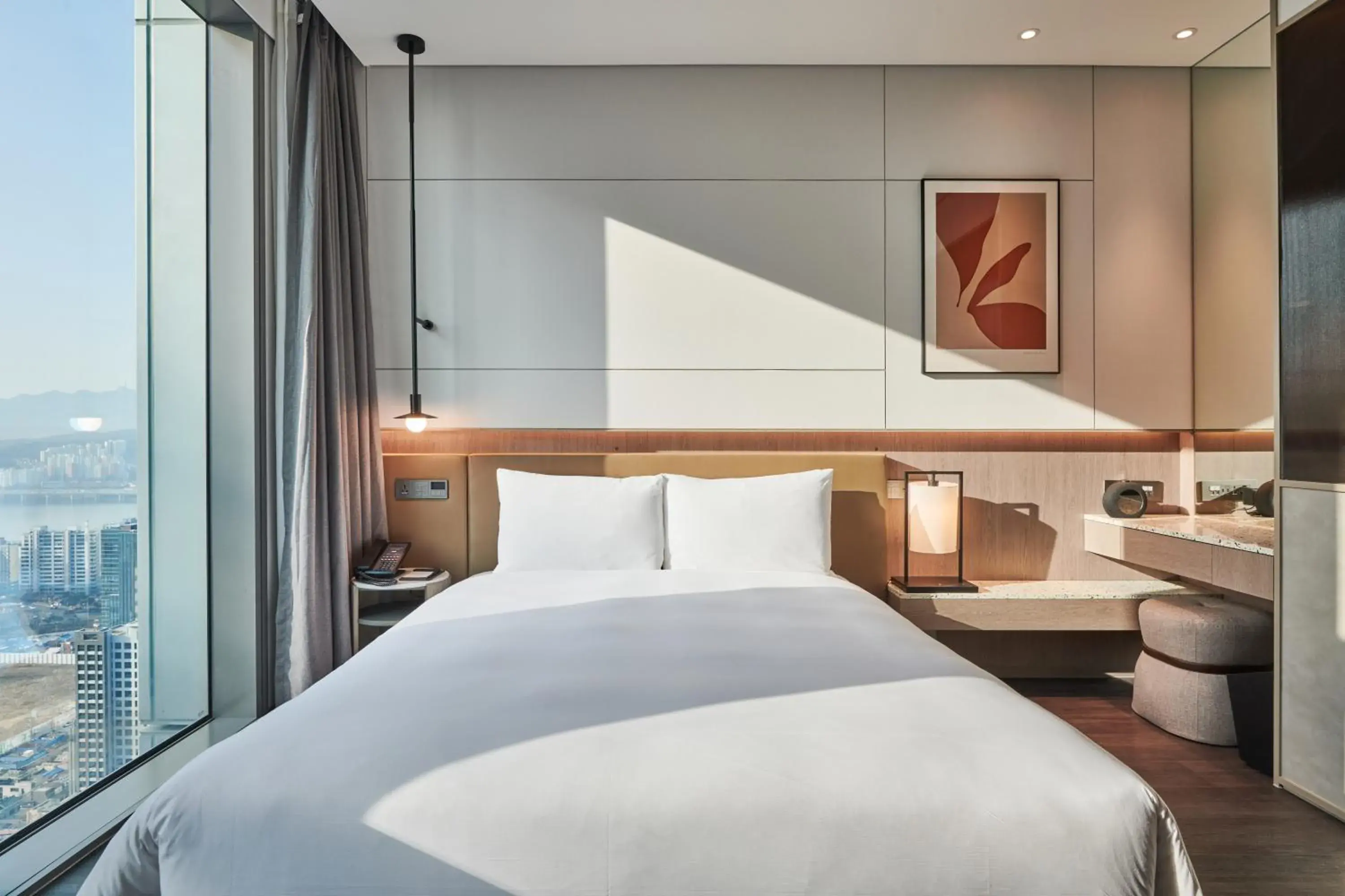 Bed in Nine Tree Premier ROKAUS Hotel Seoul Yongsan Bed in Nine Tree Premier ROKAUS Hotel Seoul Yongsan