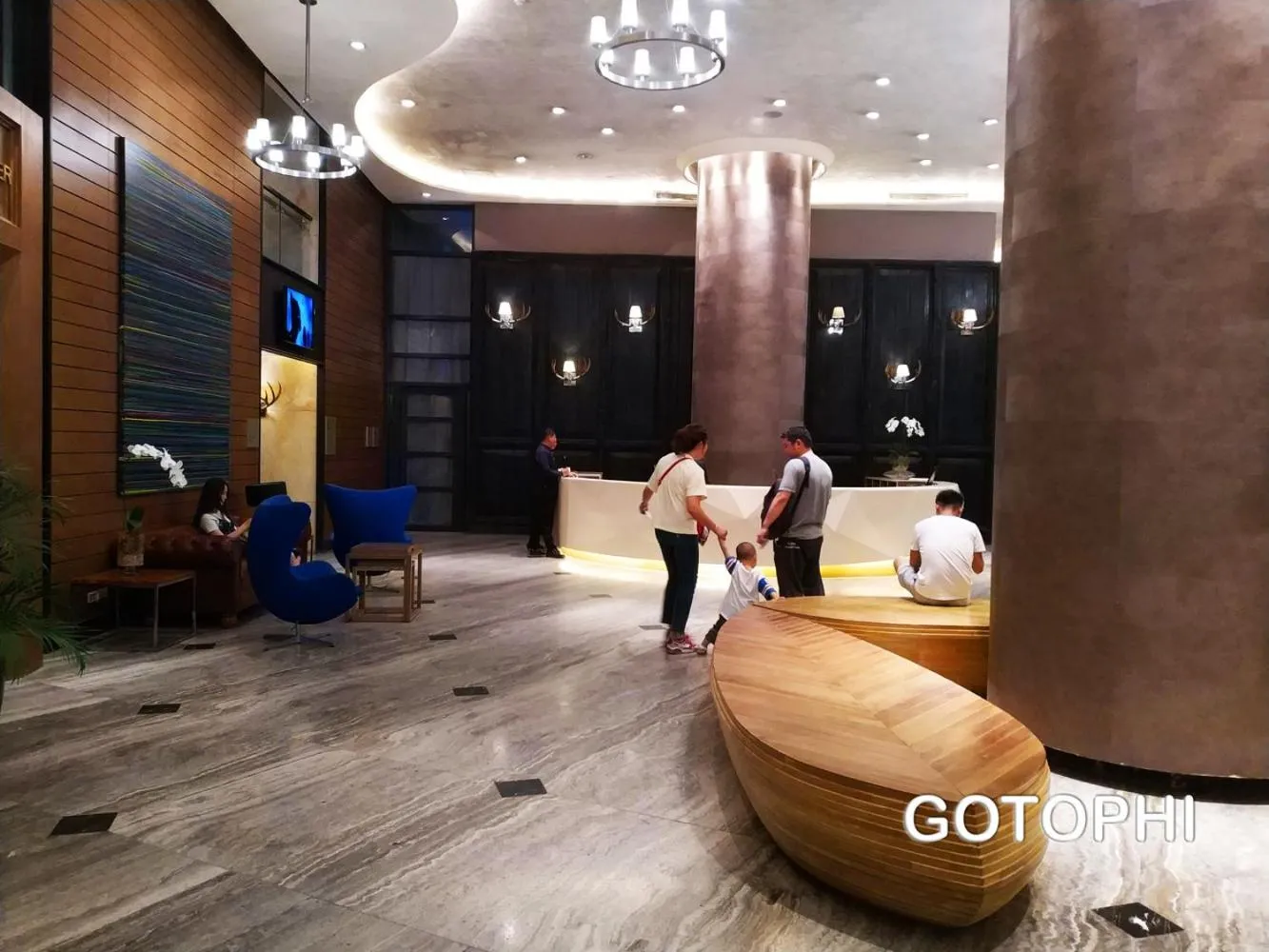 People in The Knightsbridge Residences