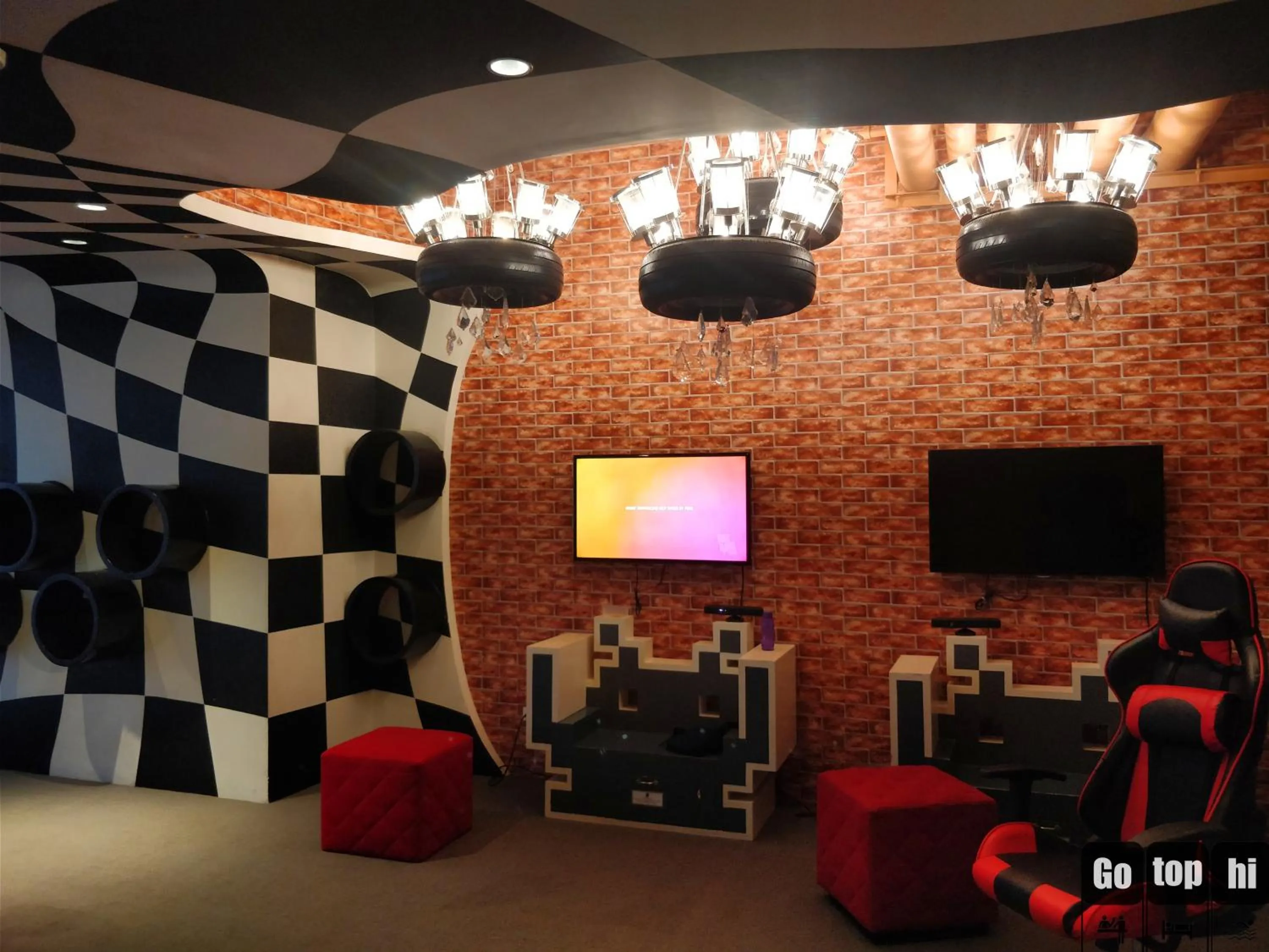 Communal lounge/ TV room in The Knightsbridge Residences