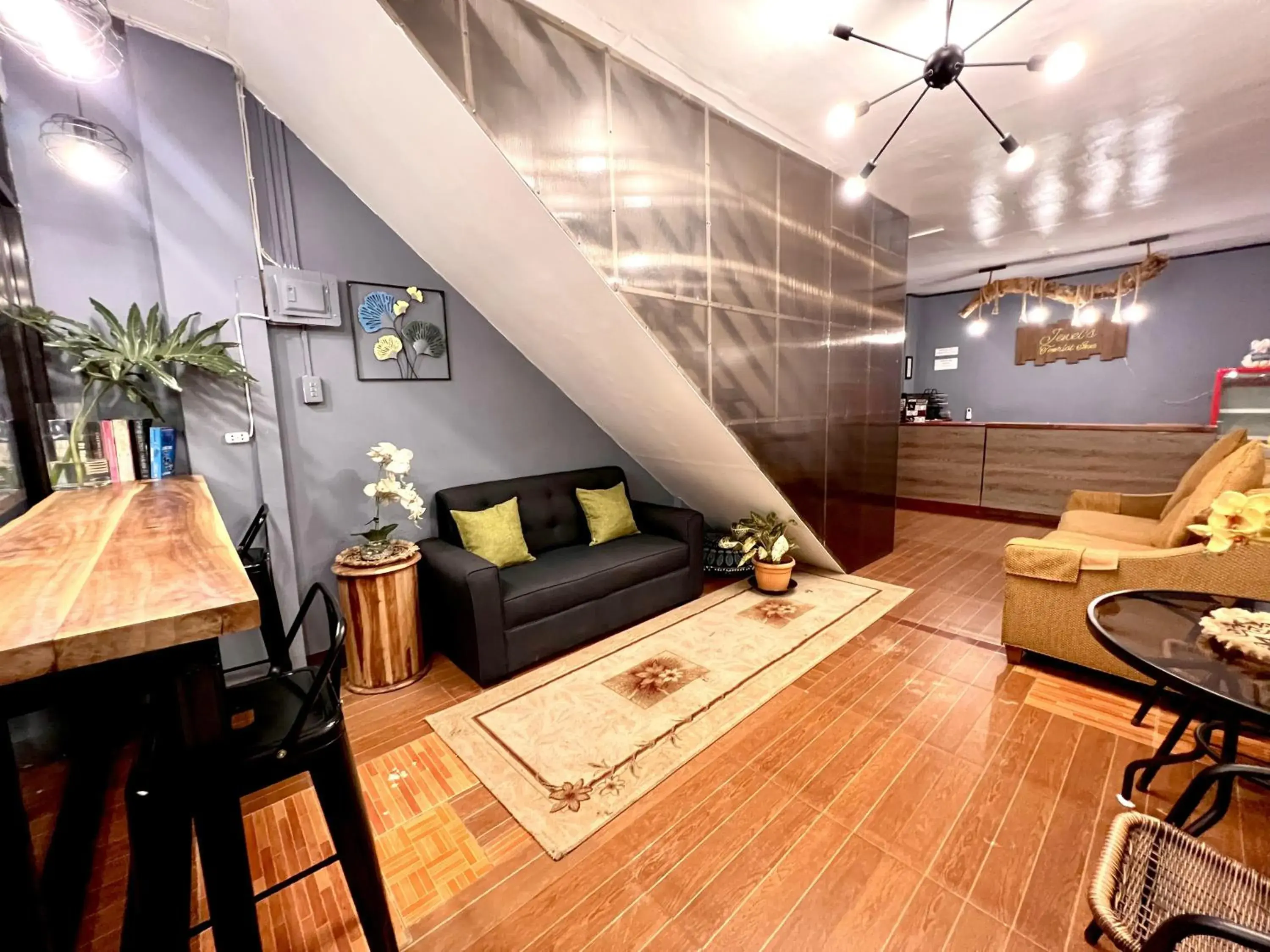 Jewel Tourist Inn Jewel Tourist Inn