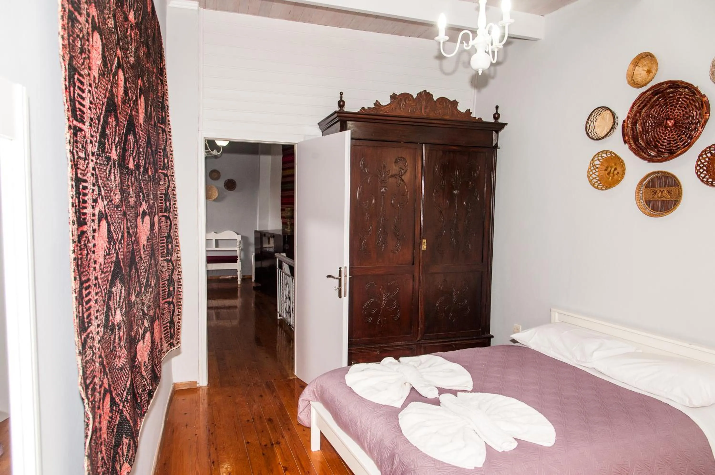 Bed in KasteliSuites