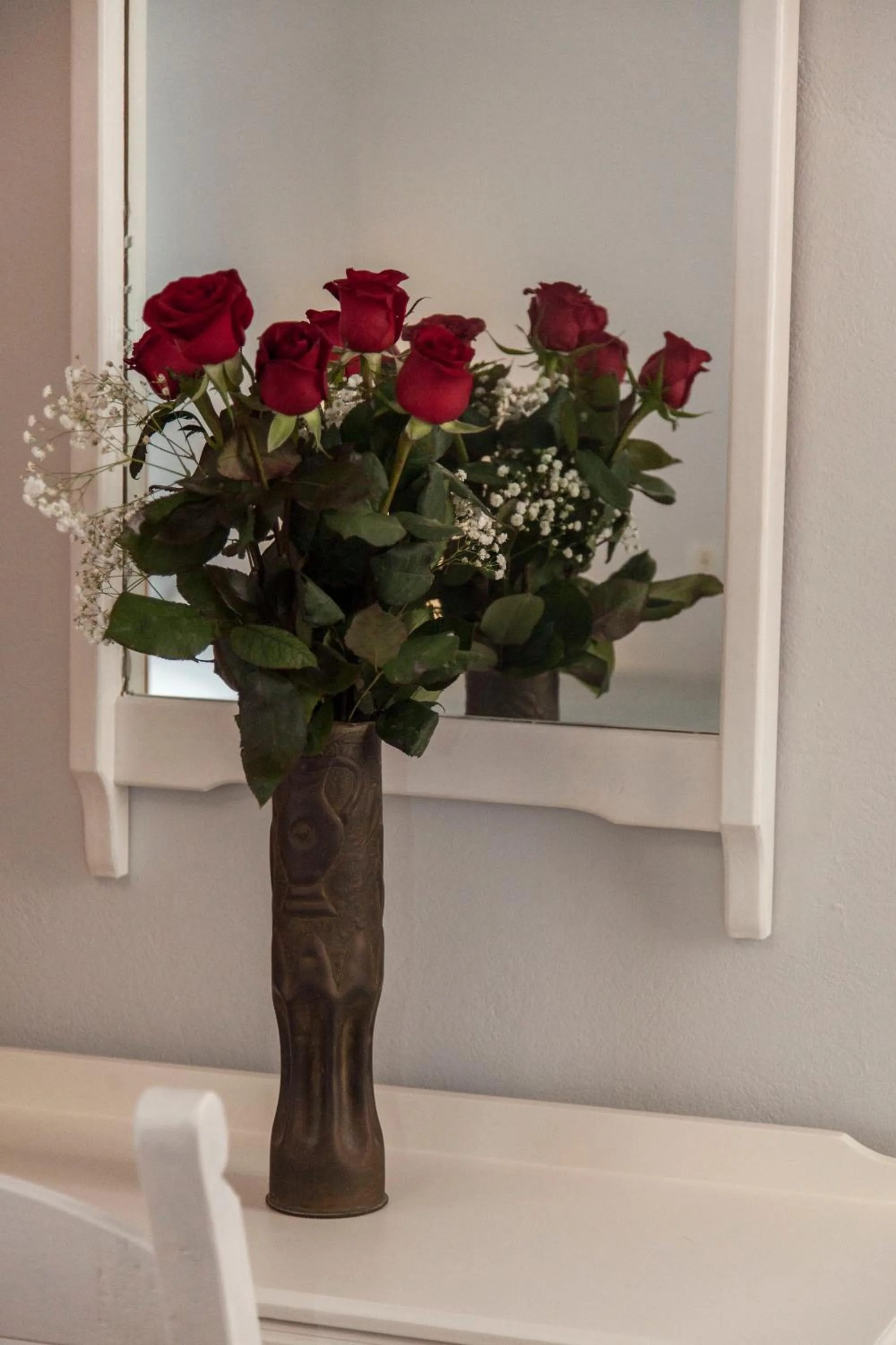 Decorative detail in KasteliSuites